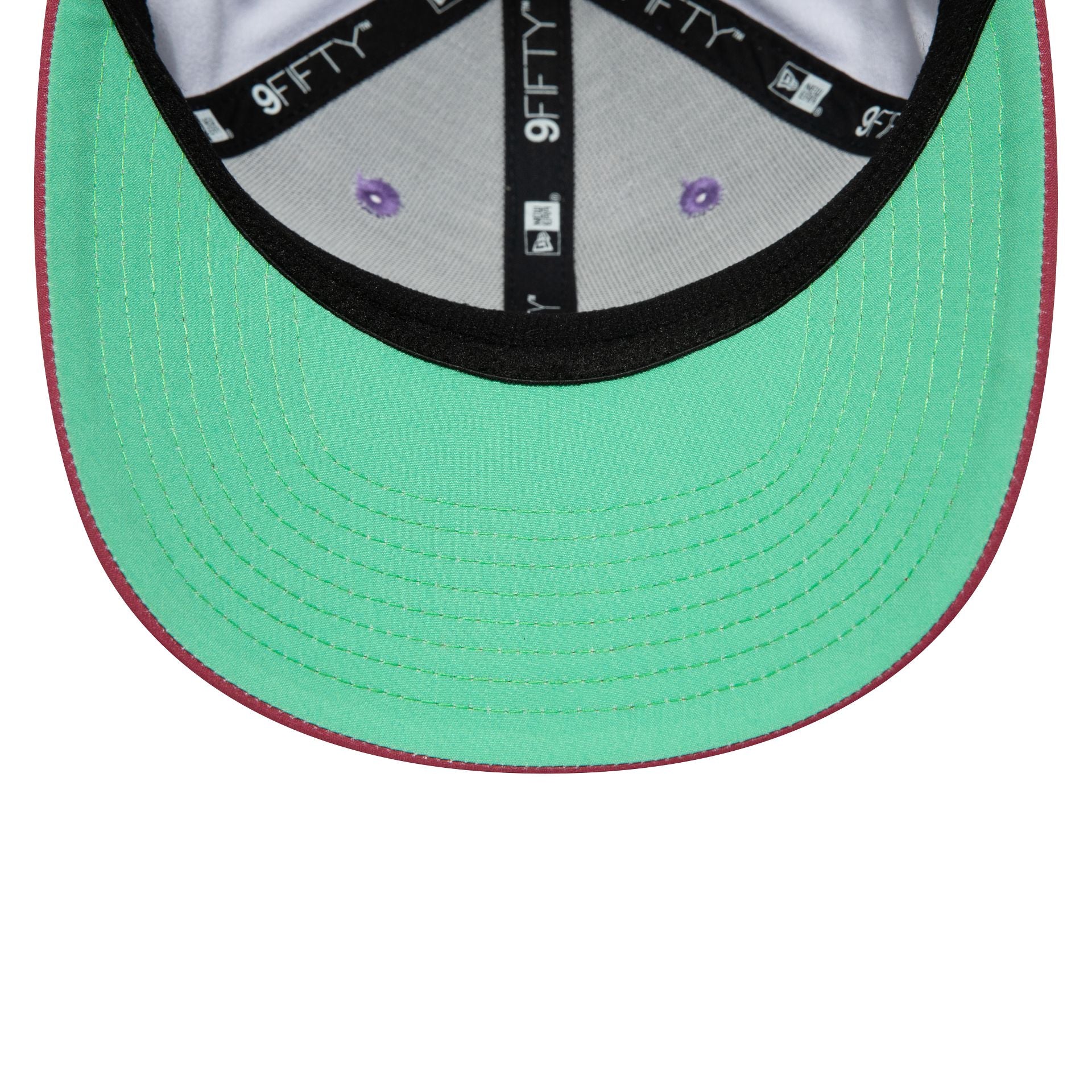 This is a 9FIFTY Stretch Snap New Era x AC Milan Cap With Iridescent Logo 2