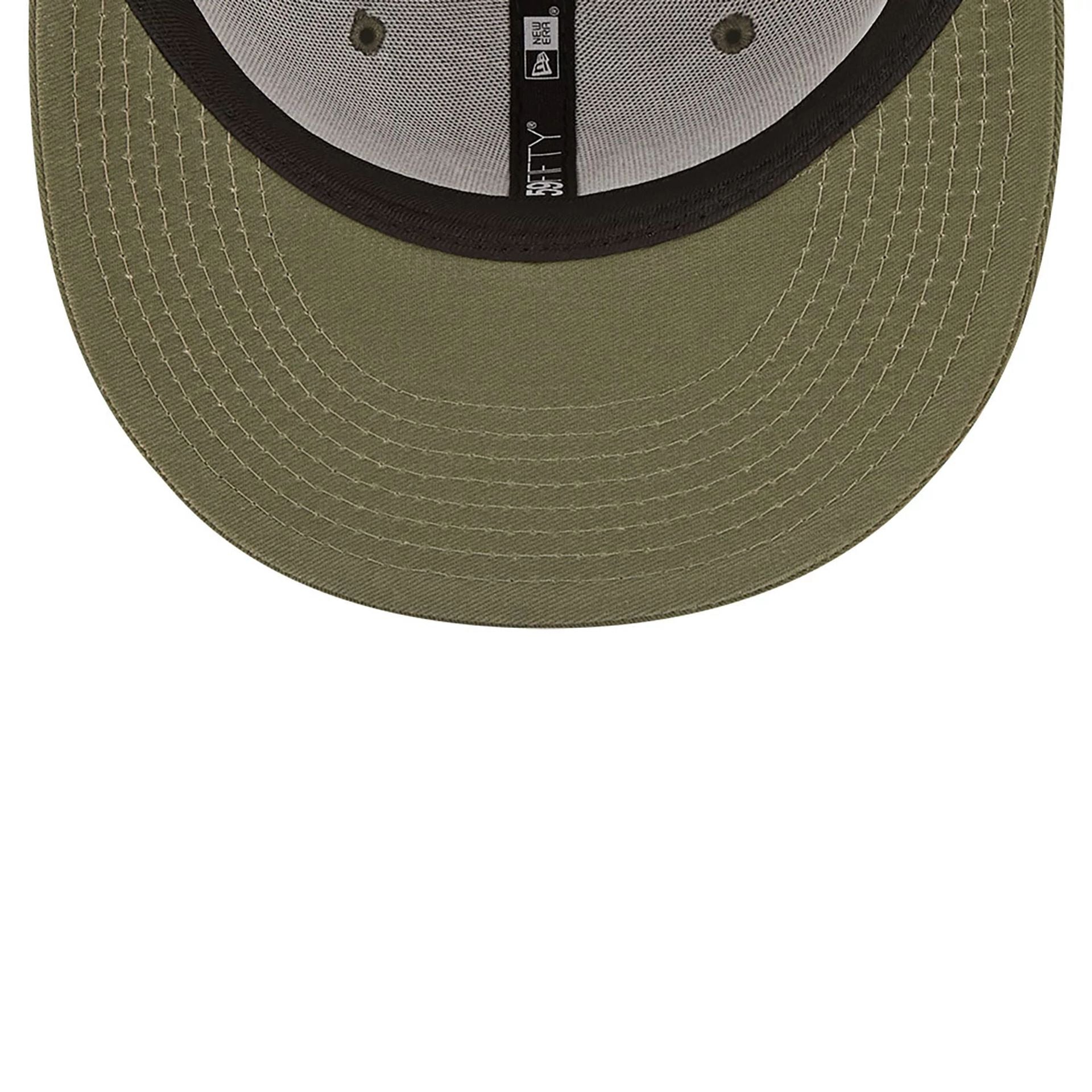 This is a New York Yankees League Essential Green 59FIFTY Fitted Cap 2