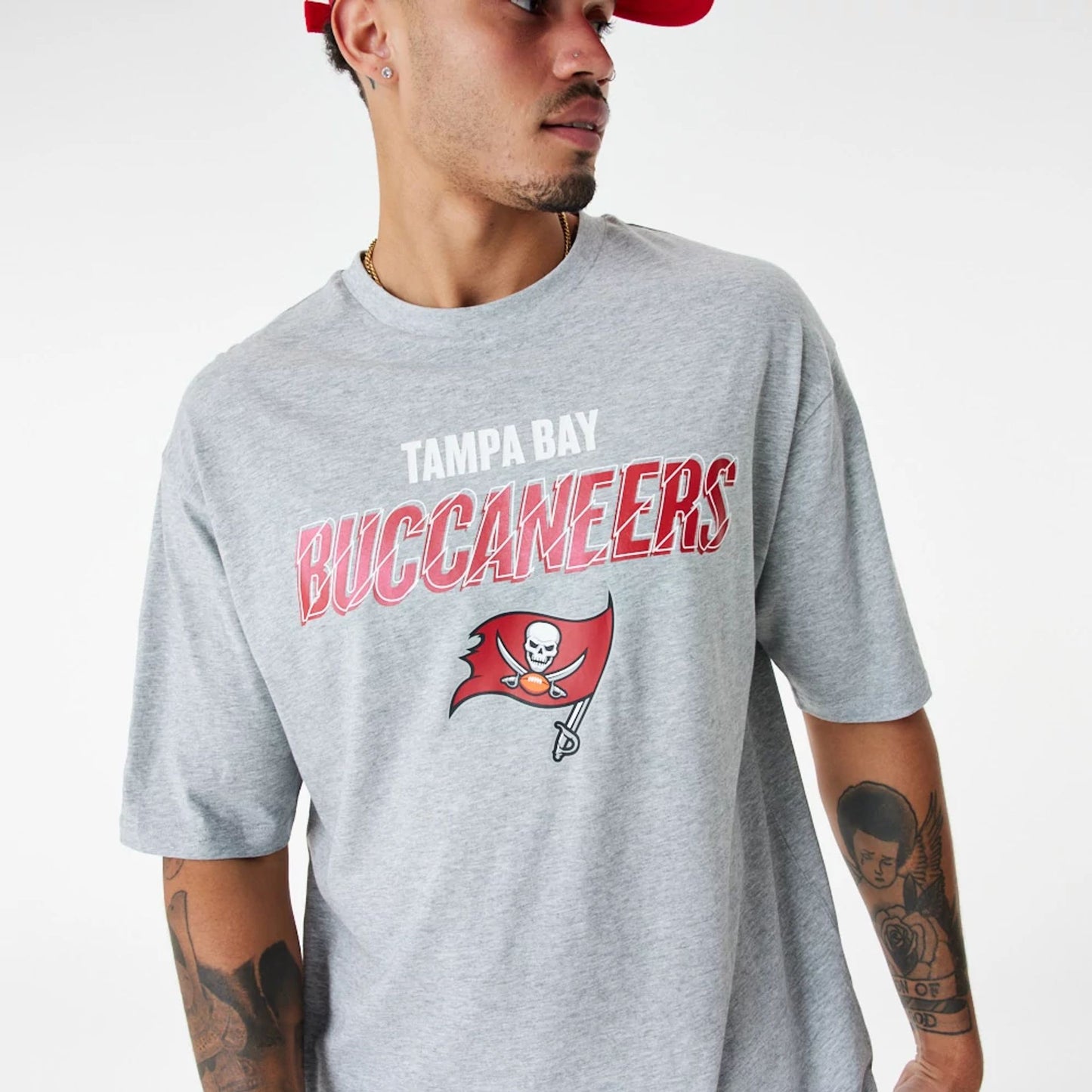 The Male model is wearing Tampa Bay Buccaneers NFL Script Graphic Grey Oversized T-Shirt 2