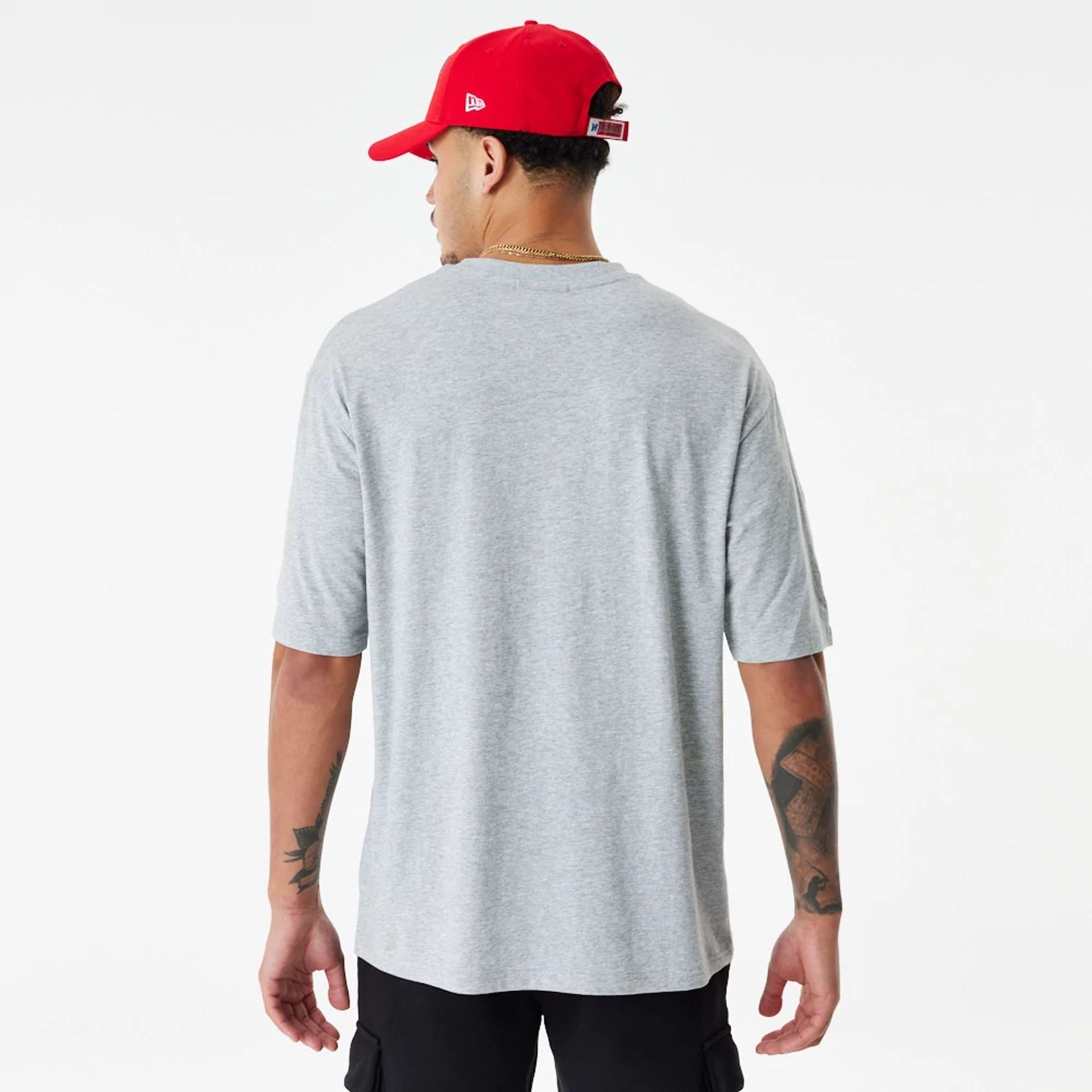 The Male model is wearing Tampa Bay Buccaneers NFL Script Graphic Grey Oversized T-Shirt 3