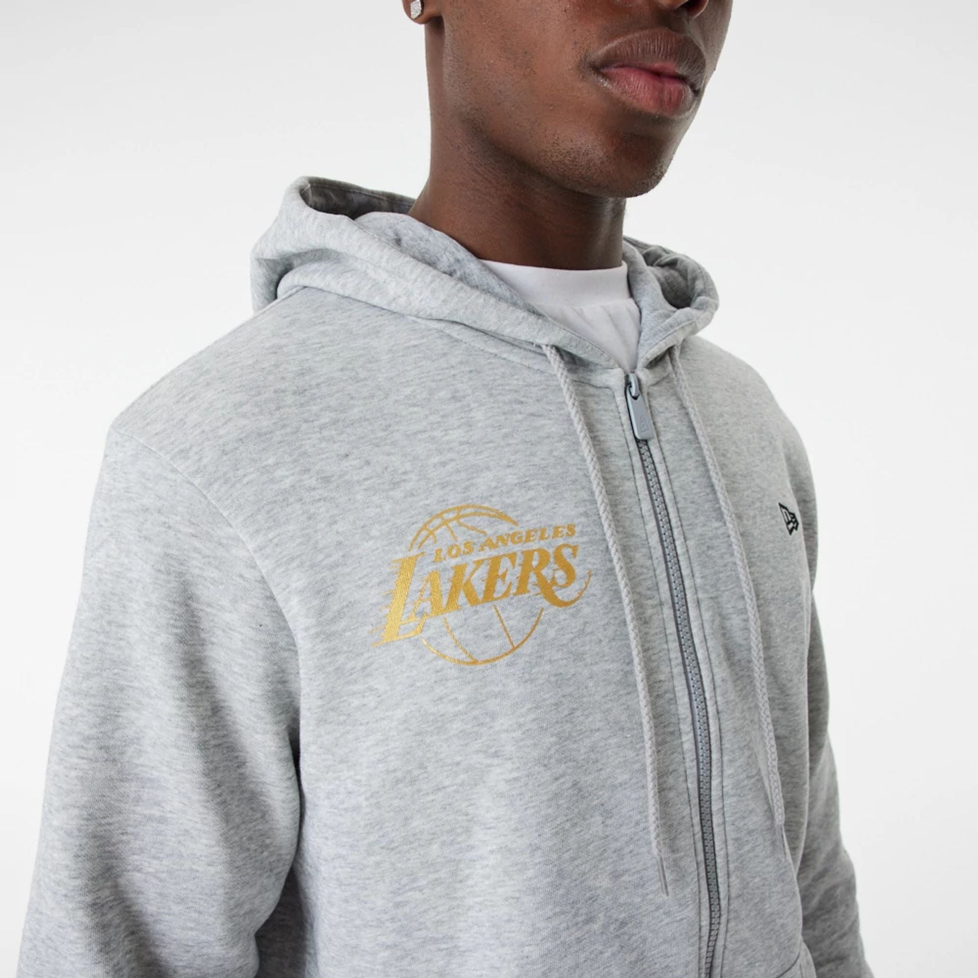 The Male model is wearing LA Lakers Team Script Grey Full Zip Hoodie 7