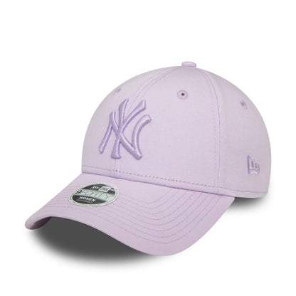 This is a New York Yankees Womens League Essential Lilac 9FORTY Adjustable Cap 1