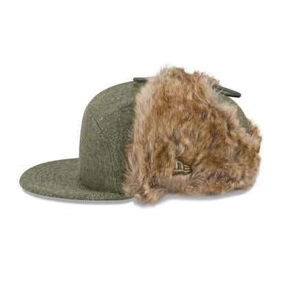 This is a Harris Tweed Green Dogear Camper Cap 3