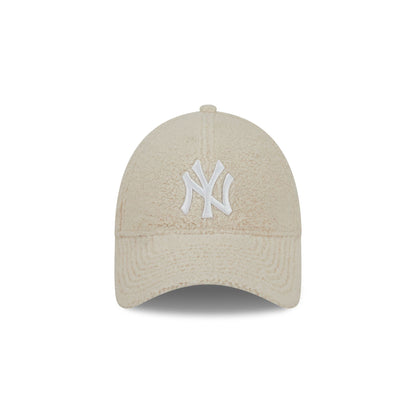 This is a New York Yankees Teddy Stone 9FORTY Adjustable Cap 2