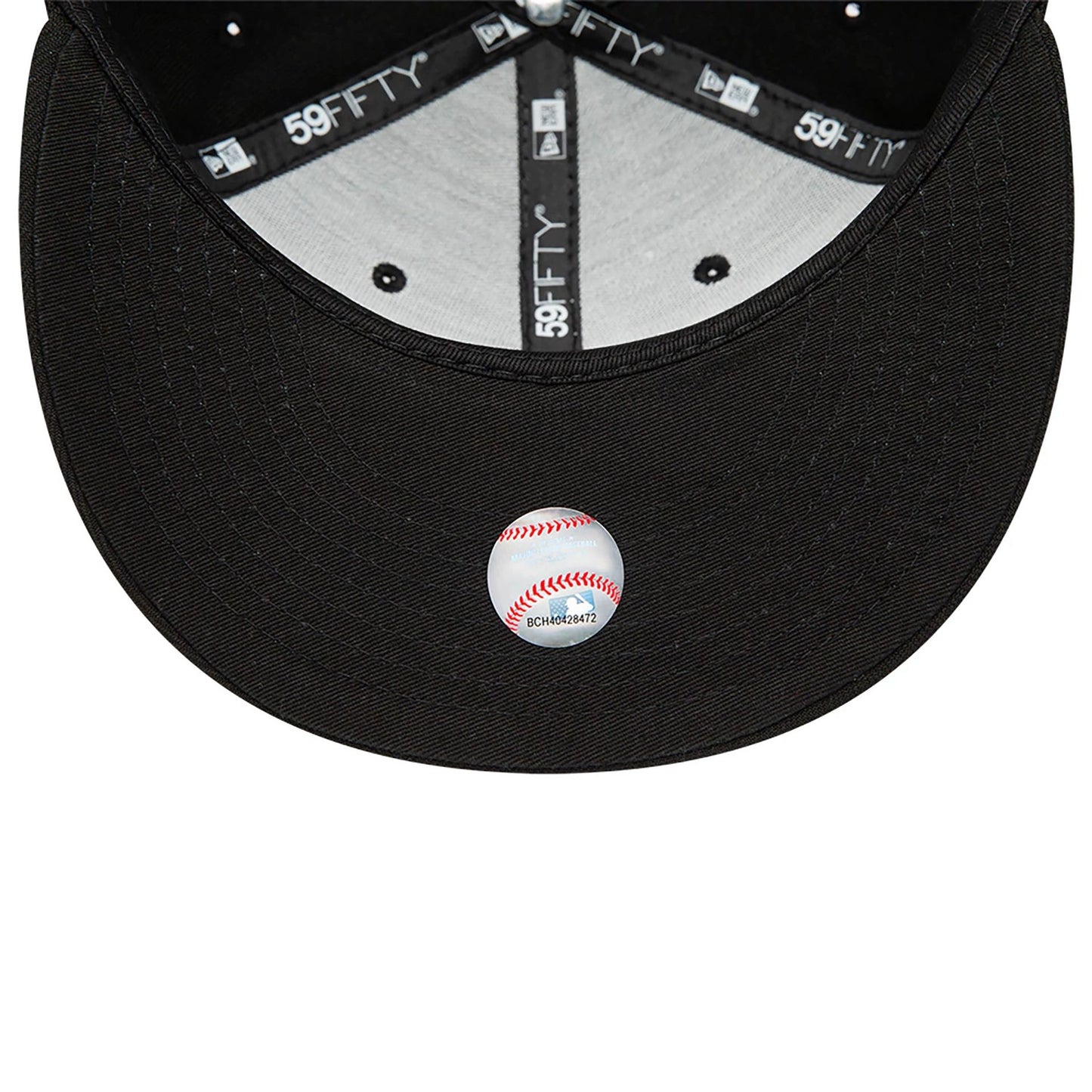 This is a Detroit Tigers MLB Black on Black 59FIFTY Fitted Cap 2