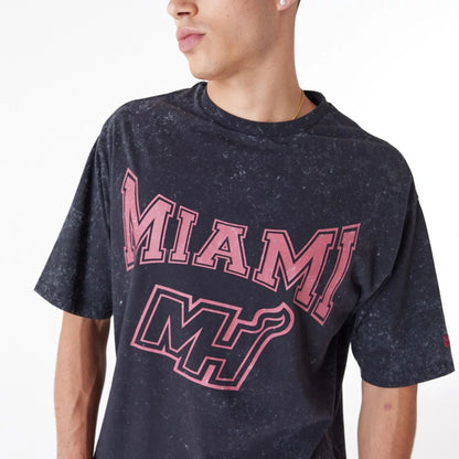 The Male model is wearing Miami Heat NBA Washed Black Oversized T-Shirt 3