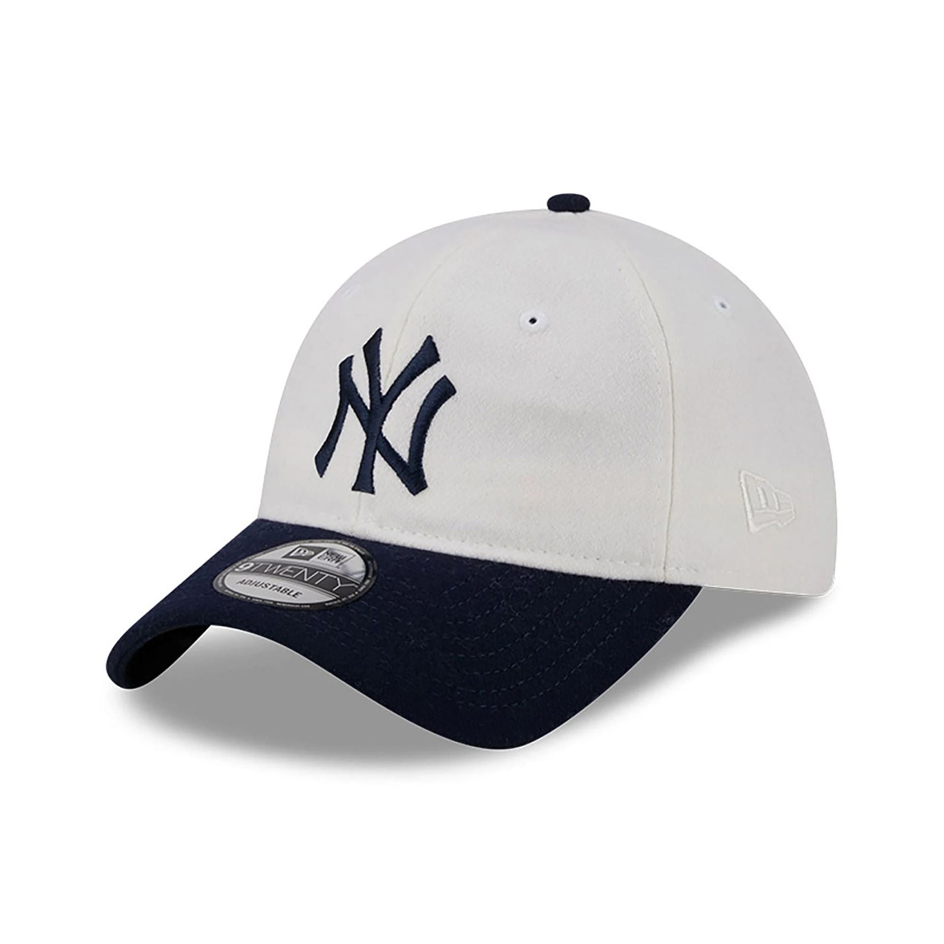 This is a New York Yankees Leather Strap Chrome White 9TWENTY Adjustable Cap 1