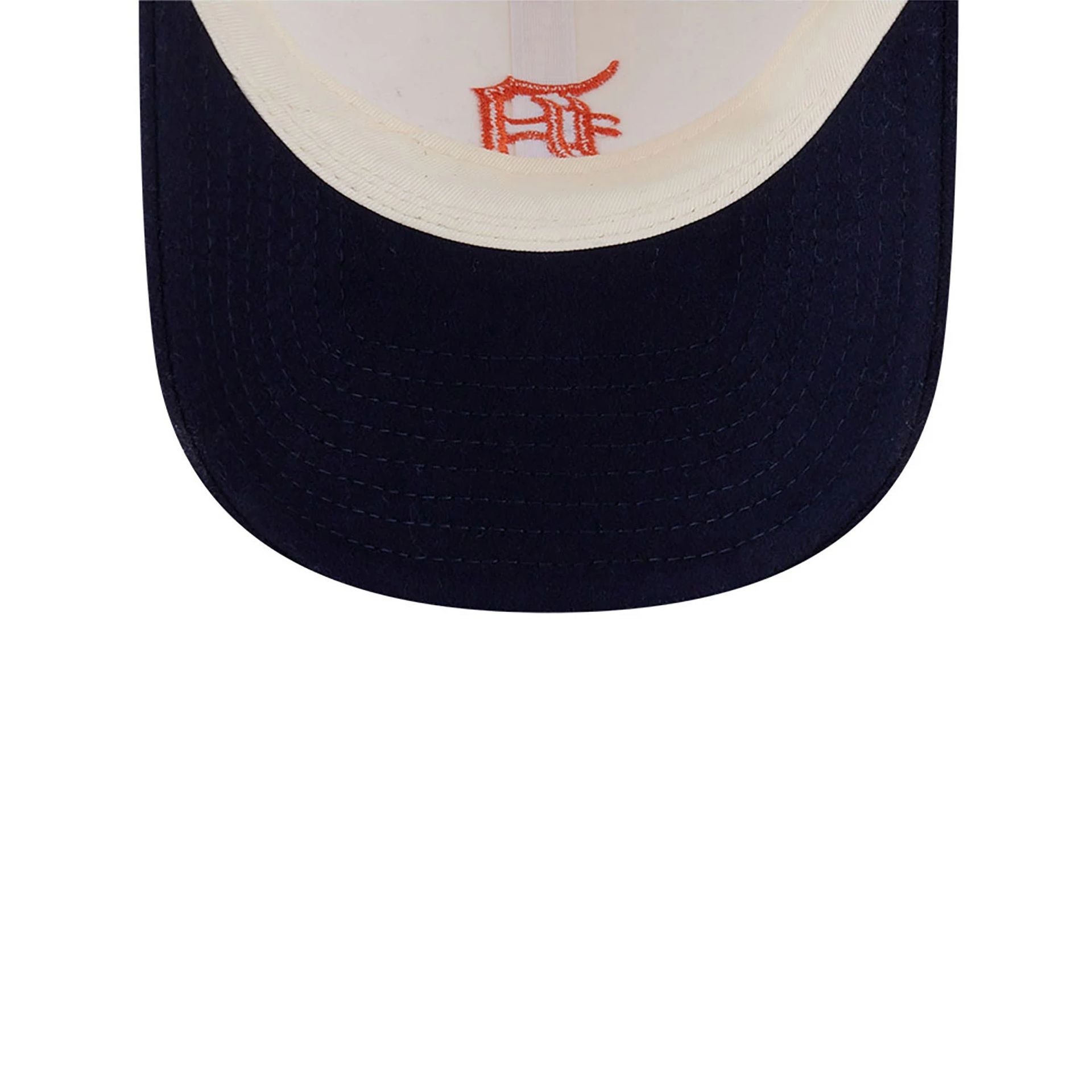 This is a Detroit Tigers Leather Strap Chrome White 9TWENTY Adjustable Cap 2