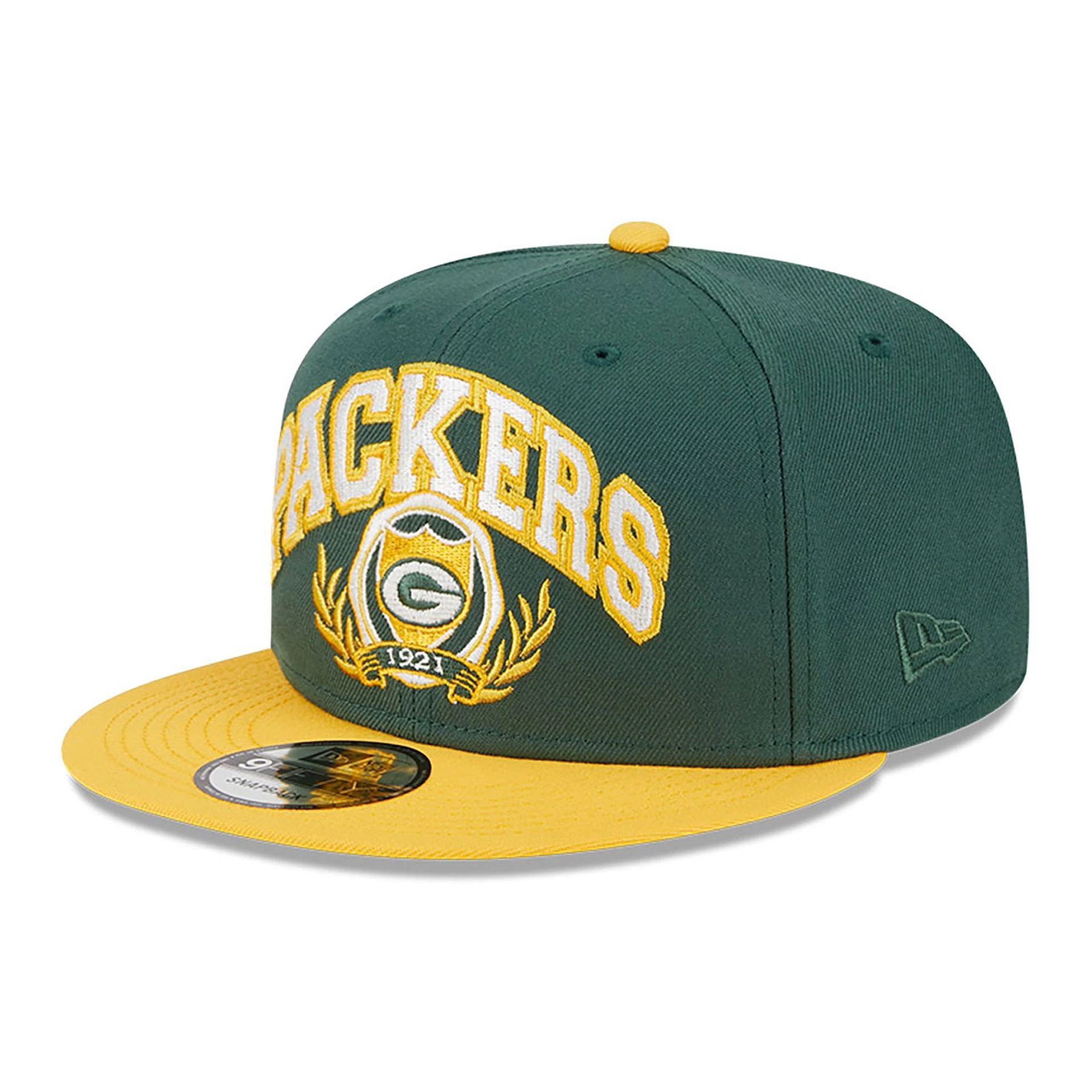 This is a Green Bay Packers NFL Team Dark Green 9FIFTY Snapback Cap 1