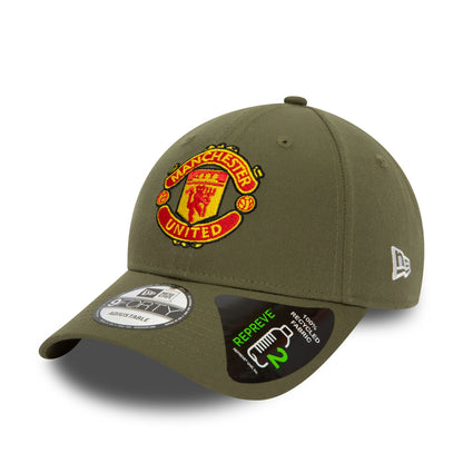 This is a Manchester United FC Seasonal Pop Repreve® Green 9FORTY Adjustable Cap 1