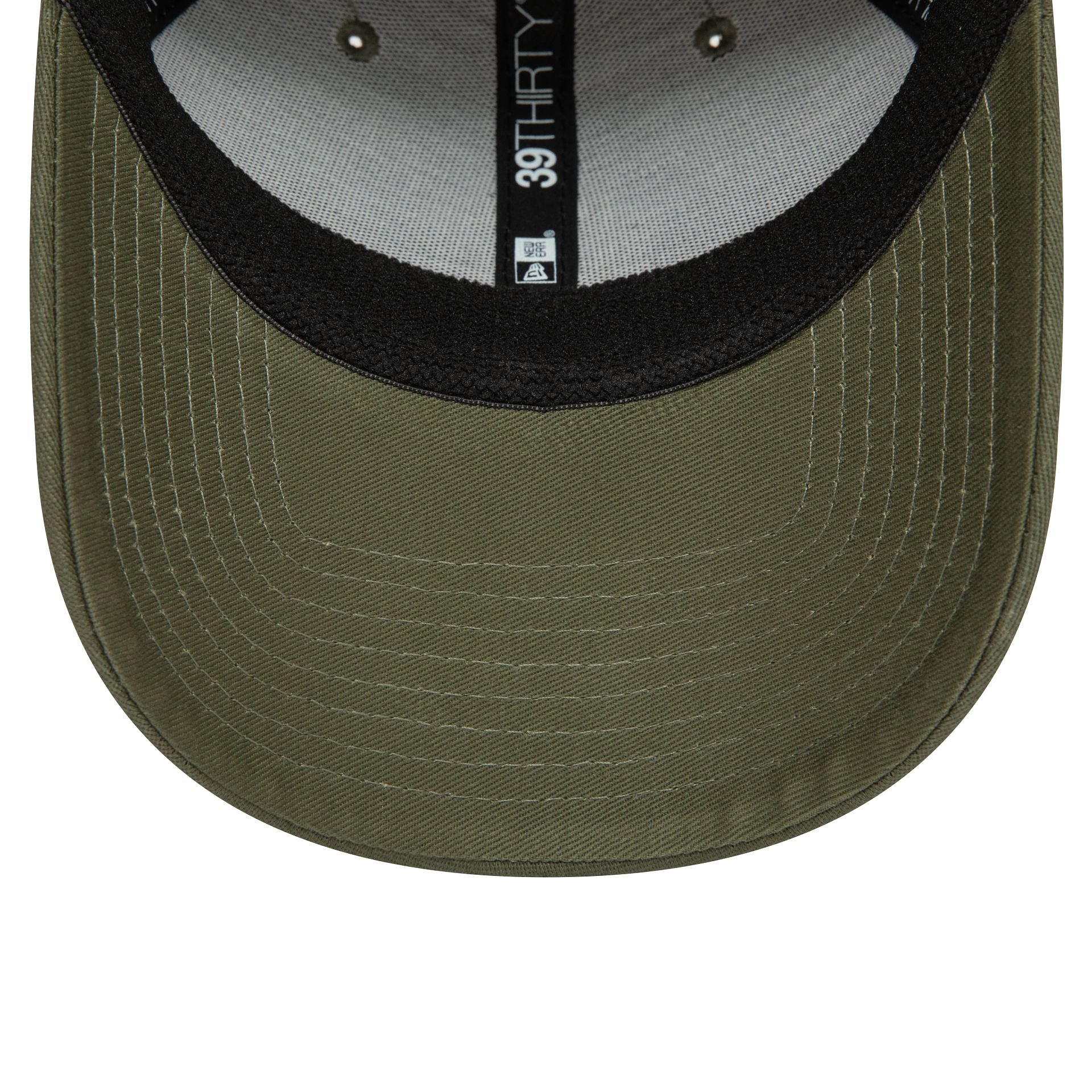 This is a New York Yankees MLB Outline Green 39THIRTY Stretch Fit Cap 2