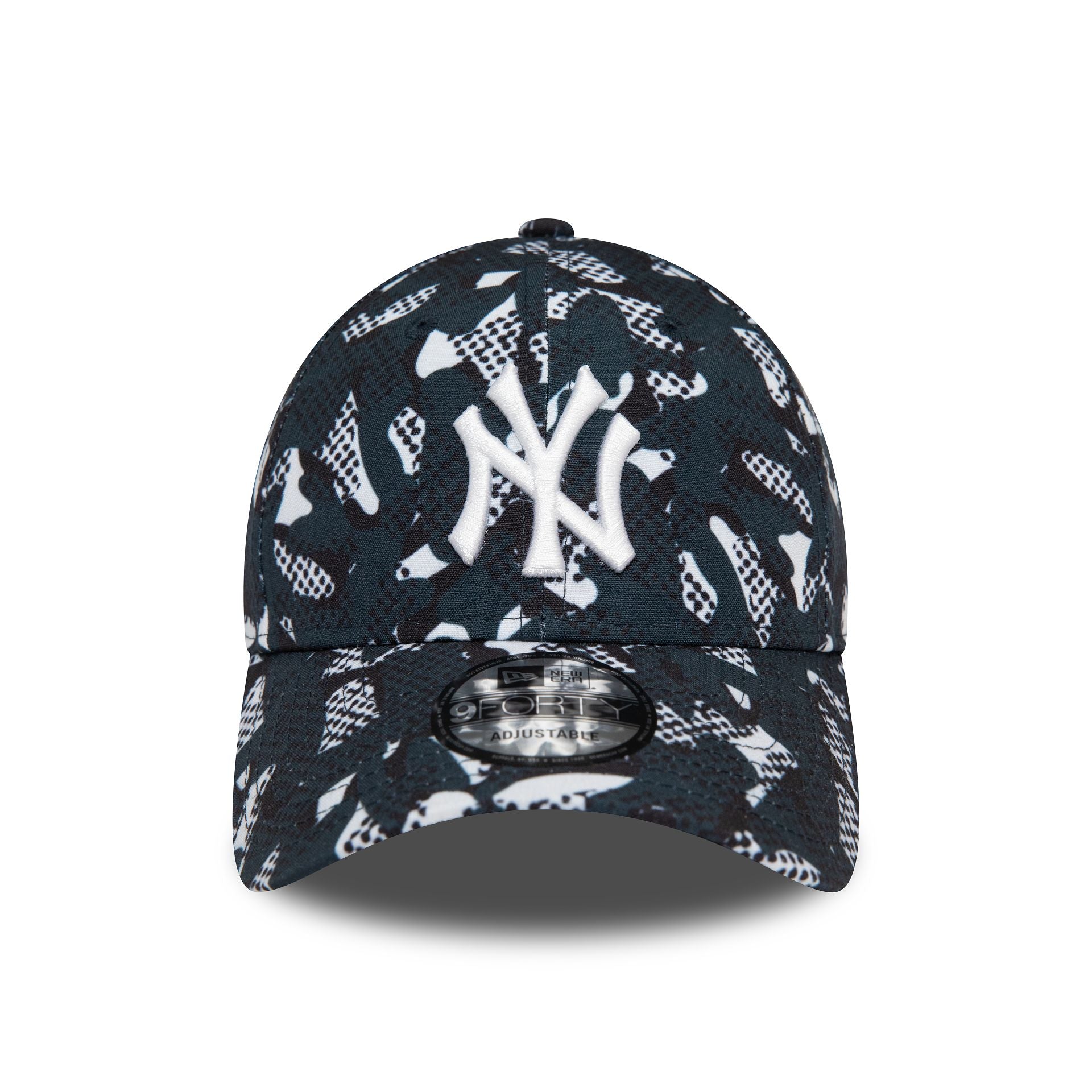 This is a New York Yankees MLB Seasonal Print Navy 9FORTY Adjustable Cap 2