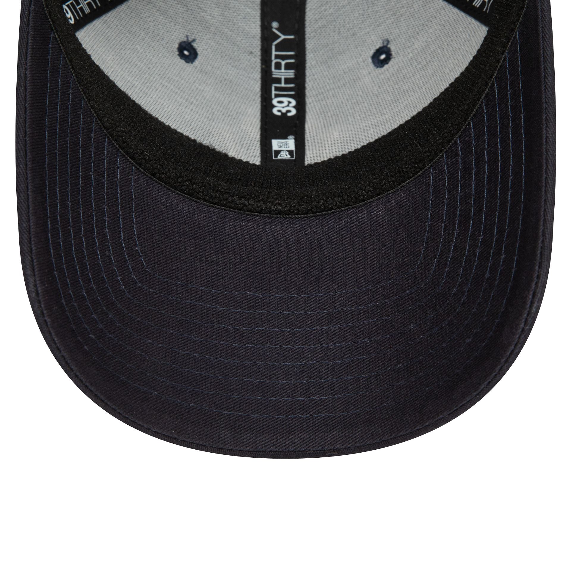 This is a New York Yankees League Essential Navy 39THIRTY Stretch Fit Cap 5