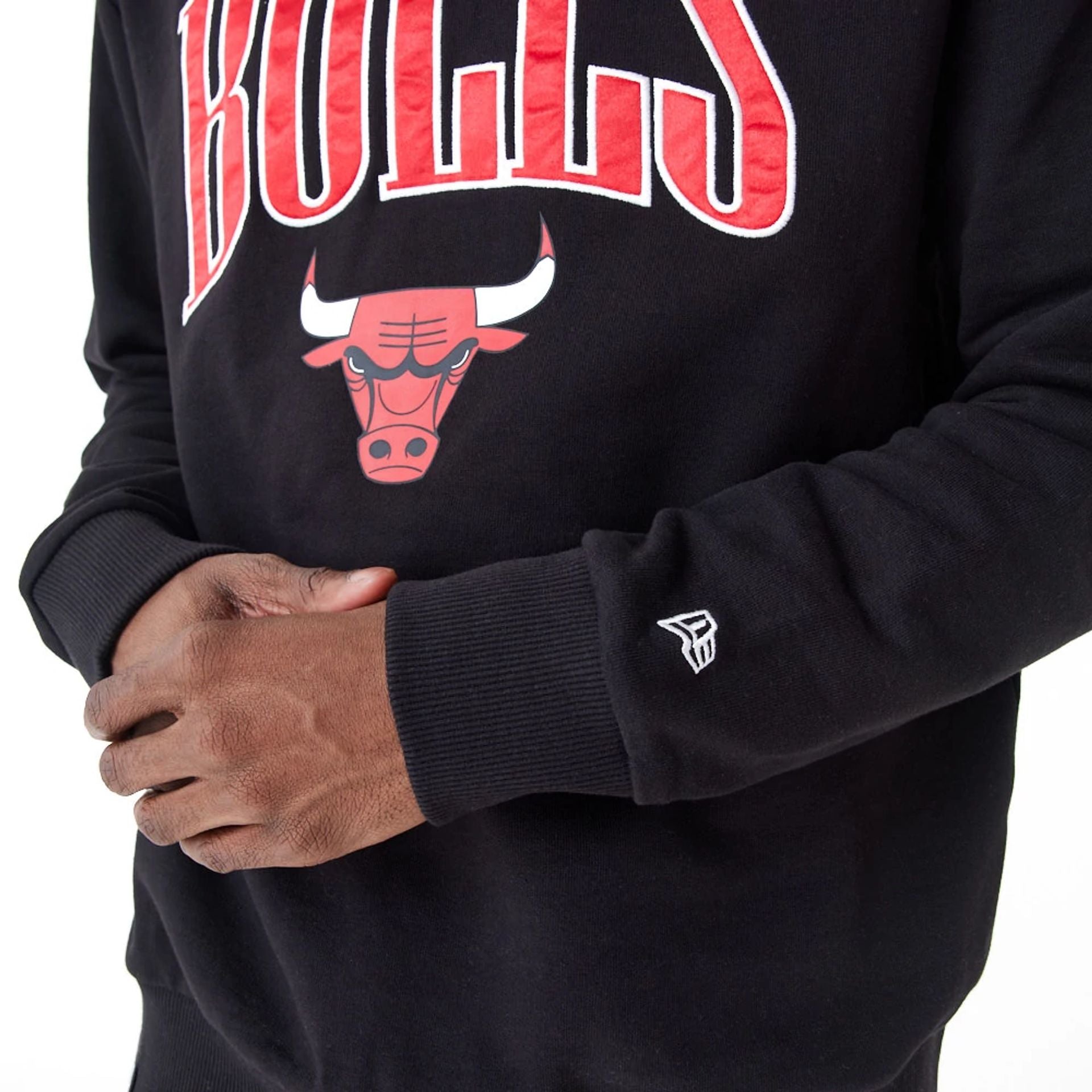 The Male model is wearing Chicago Bulls NBA Arch Graphic Black Oversized Crew Neck Sweatshirt 8