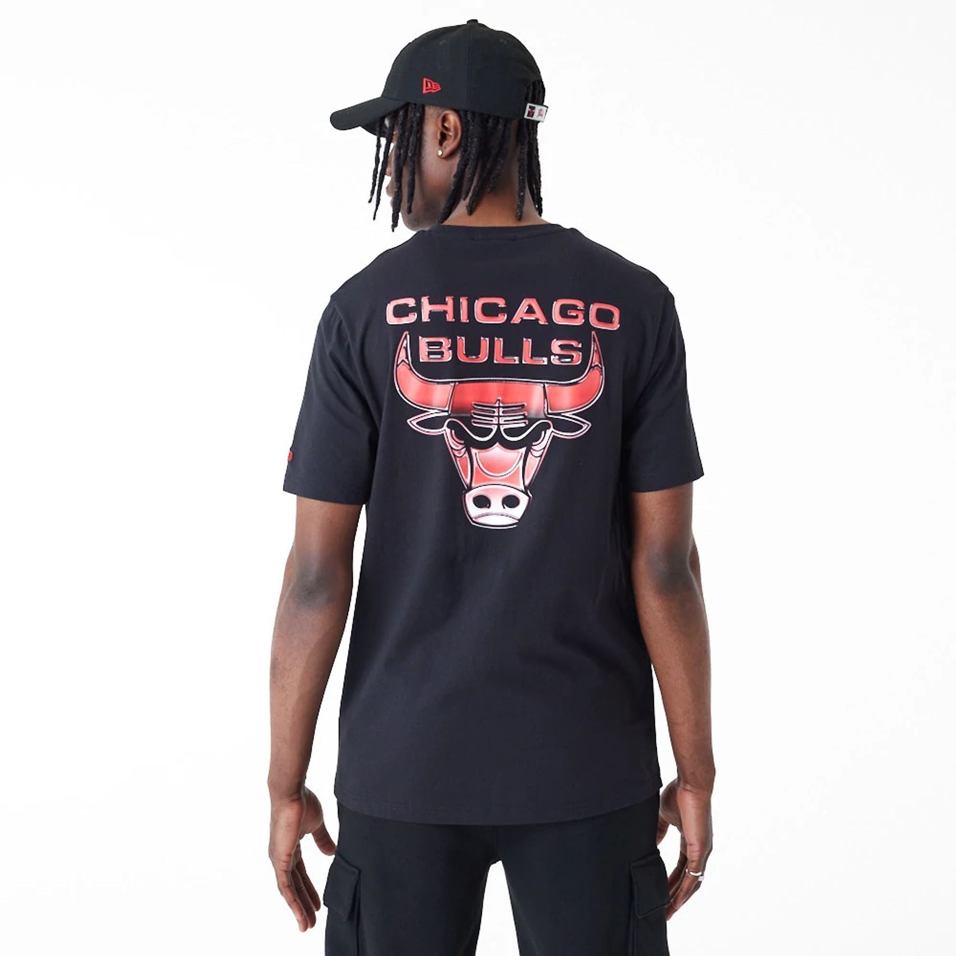 The Male model is wearing Chicago Bulls NBA Holographic Black Oversized T-Shirt 2