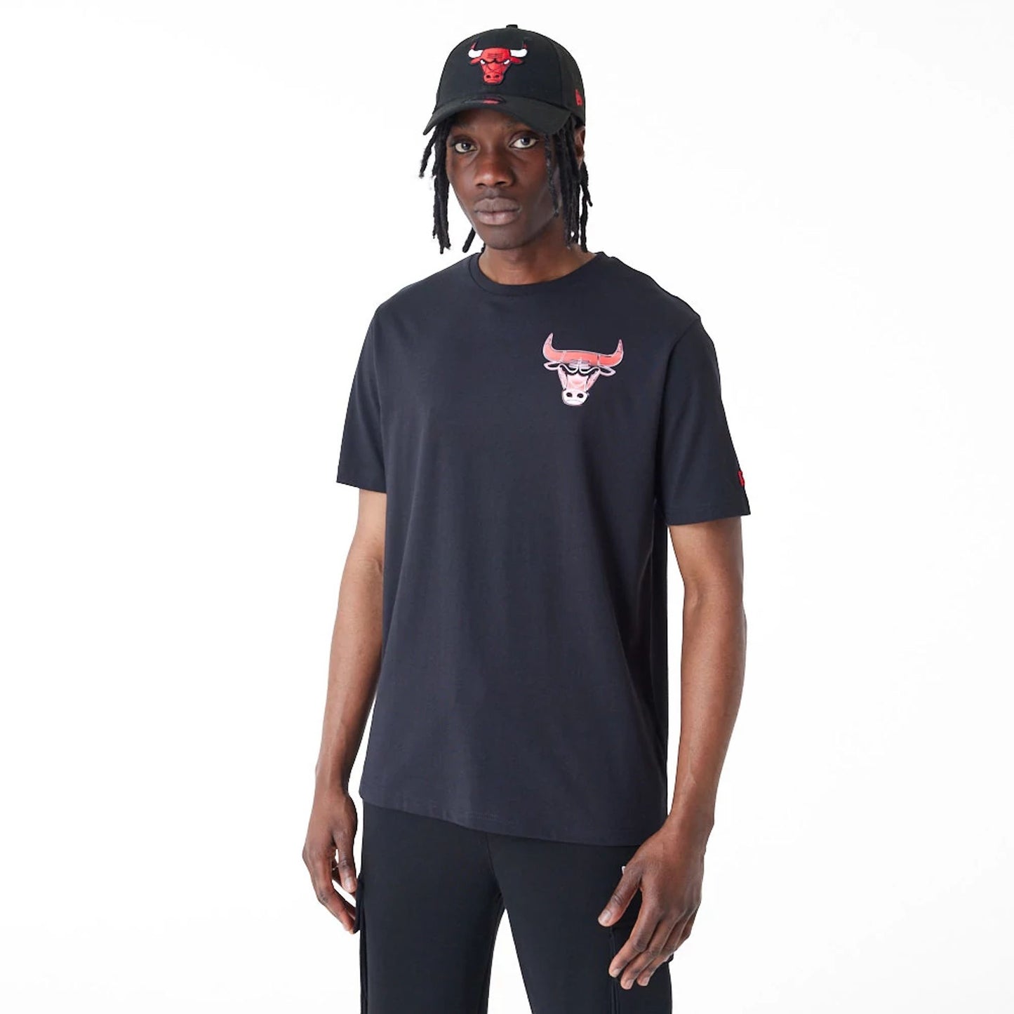 The Male model is wearing Chicago Bulls NBA Holographic Black Oversized T-Shirt 1