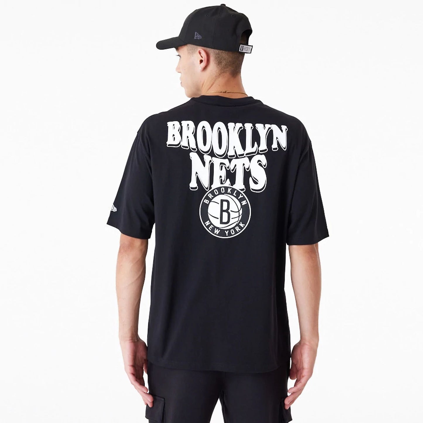 The Male model is wearing Brooklyn Nets NBA Script Black Oversized T-Shirt 6