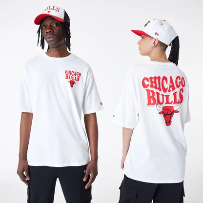 The Male model is wearing Chicago Bulls NBA Script Logo White Oversized T-Shirt 1