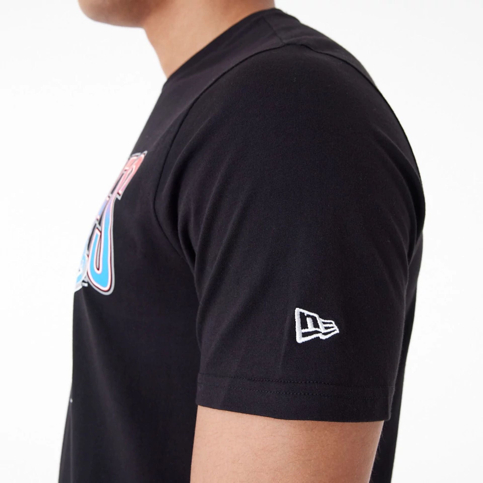 The Male model is wearing LA Dodgers MLB Gradient Graphic Black T-Shirt 5