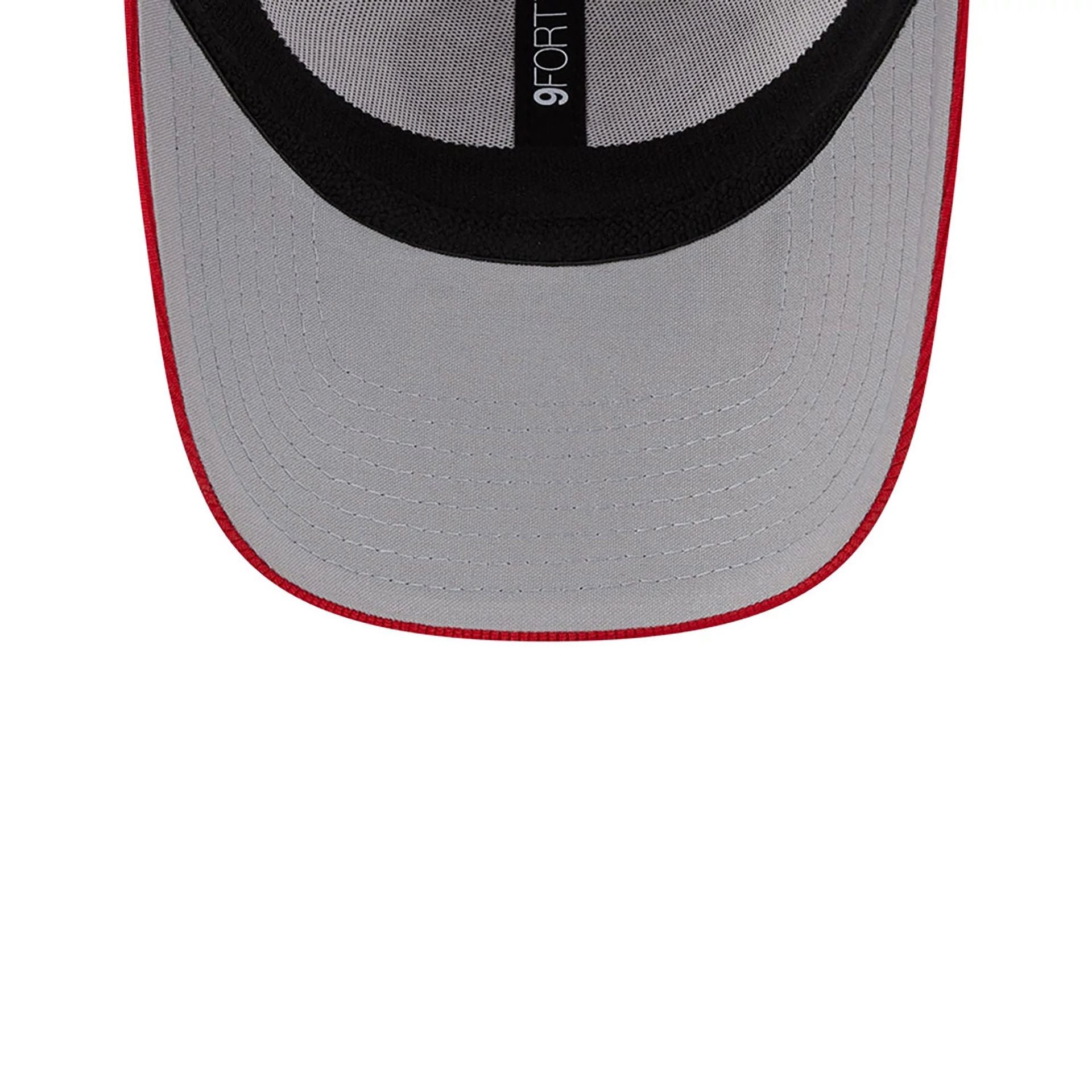 This is a Cincinnati Reds MLB Batting Practice Red 9FORTY Stretch Snap Adjustable Cap 2