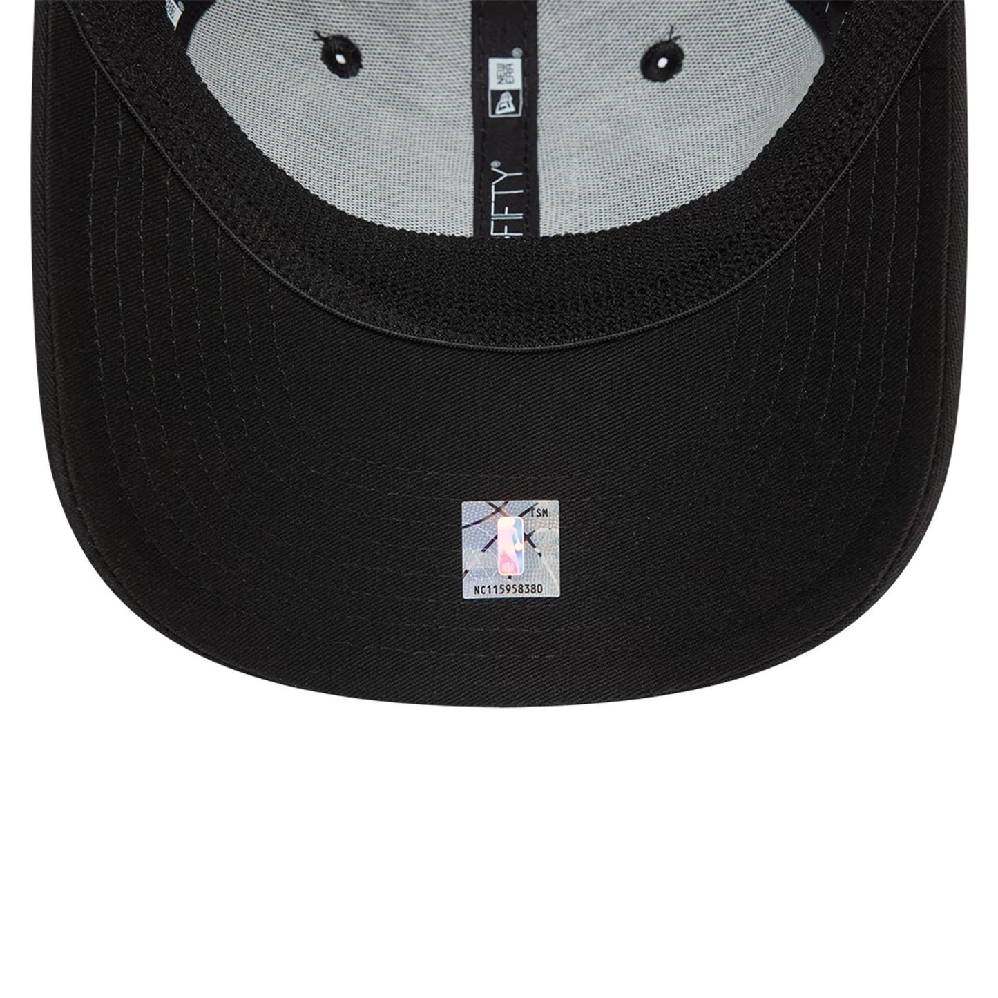 This is a LA Lakers Black On Black 9FIFTY Stretch Snap Cap 2