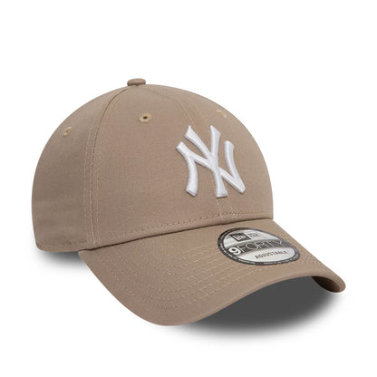 This is a New York Yankees League Essential Pastel Brown 9FORTY Adjustable Cap 6