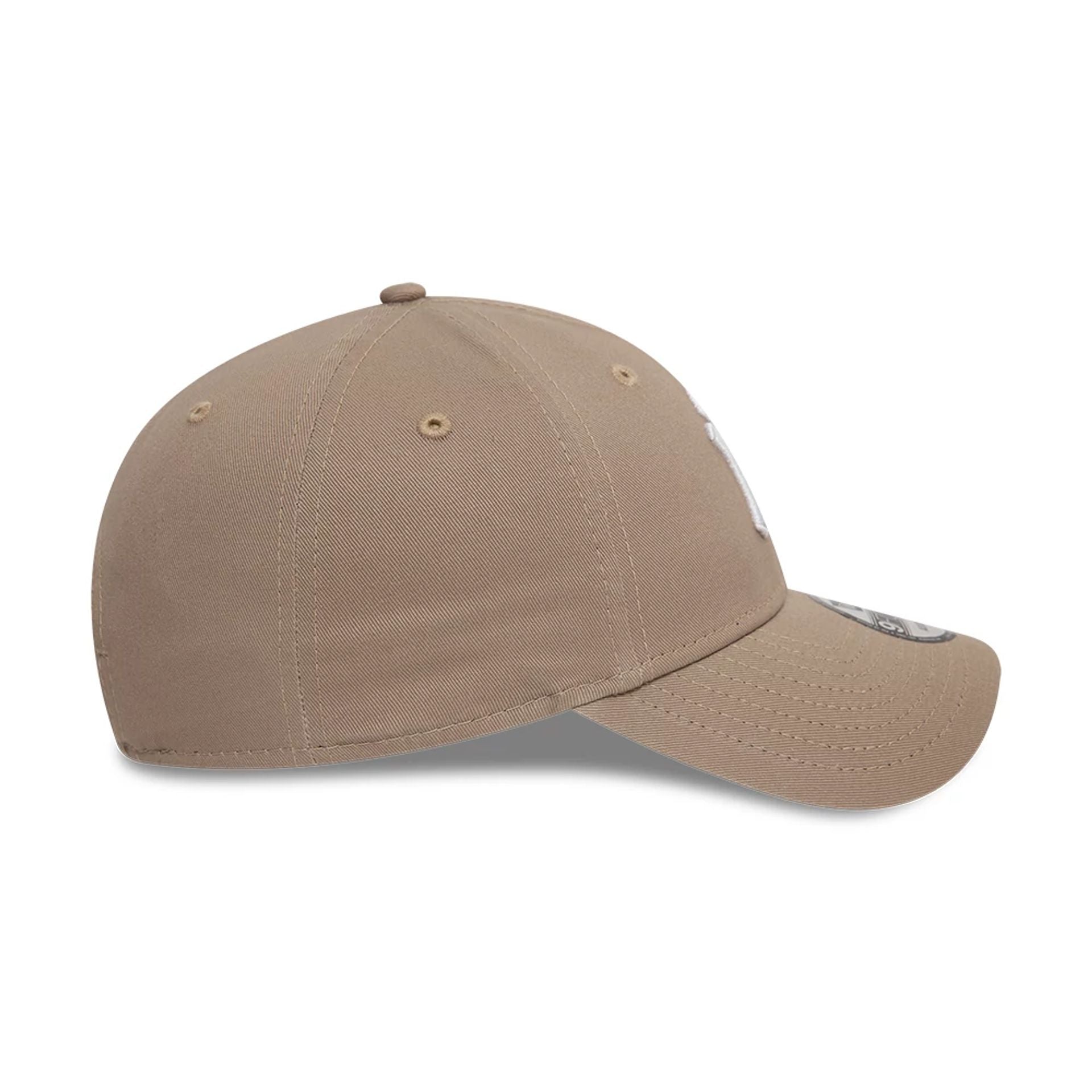 This is a New York Yankees League Essential Pastel Brown 9FORTY Adjustable Cap 7