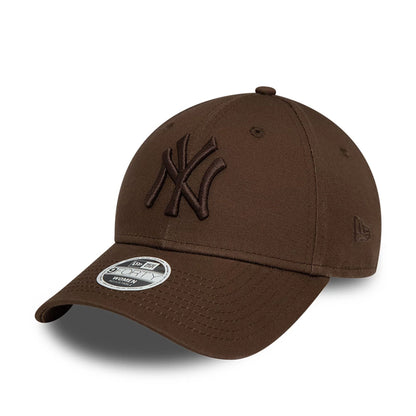 This is a New York Yankees Womens League Essential Dark Brown 9FORTY Adjustable Cap 1