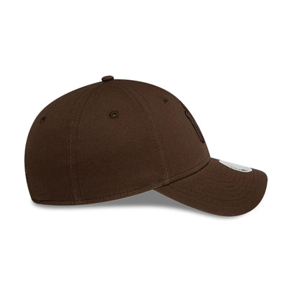 This is a New York Yankees Womens League Essential Dark Brown 9FORTY Adjustable Cap 7