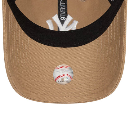 This is a New York Yankees League Essential Light Beige 9TWENTY Adjustable Cap 2