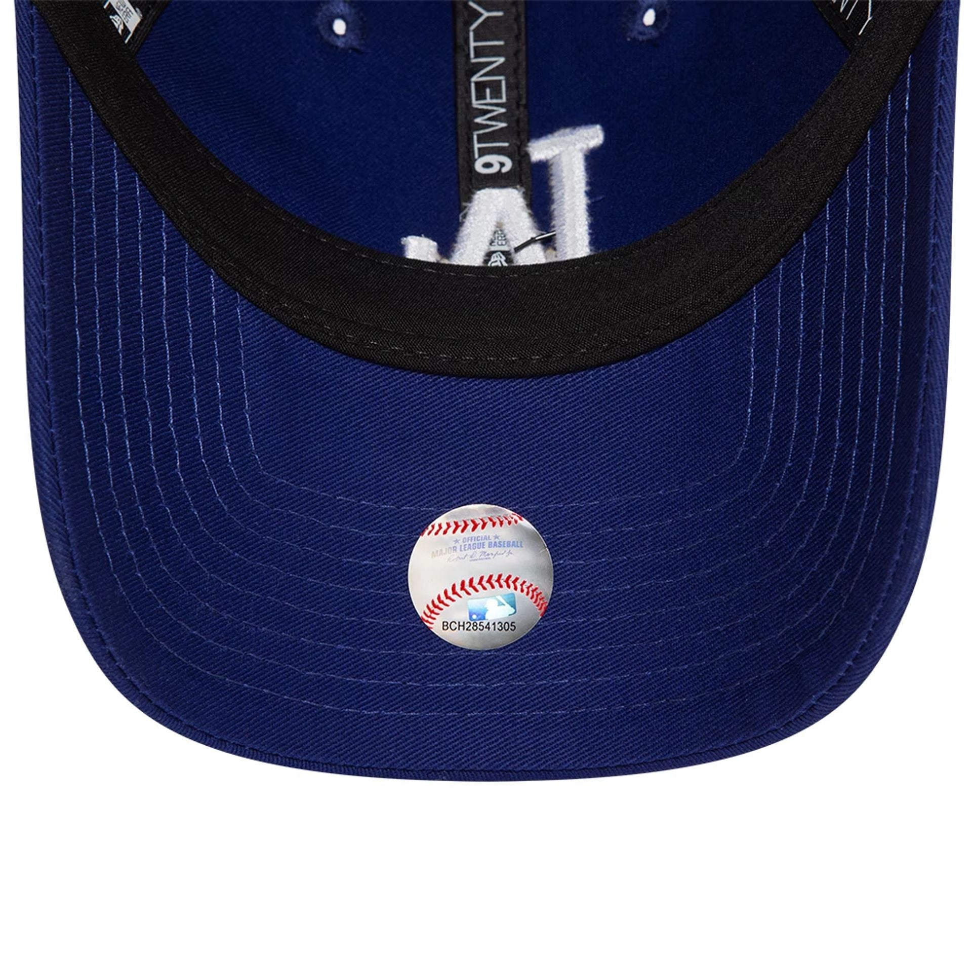 This is a LA Dodgers League Essential Dark Blue 9TWENTY Adjustable Cap 2