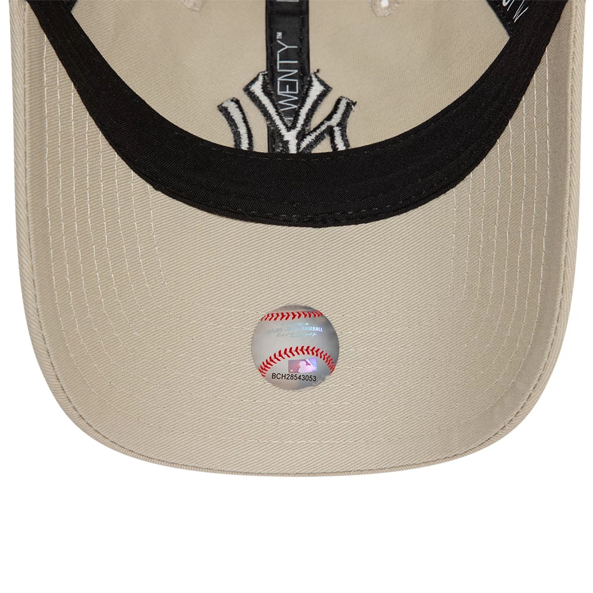 This is a New York Yankees League Essential Stone 9TWENTY Adjustable Cap 2