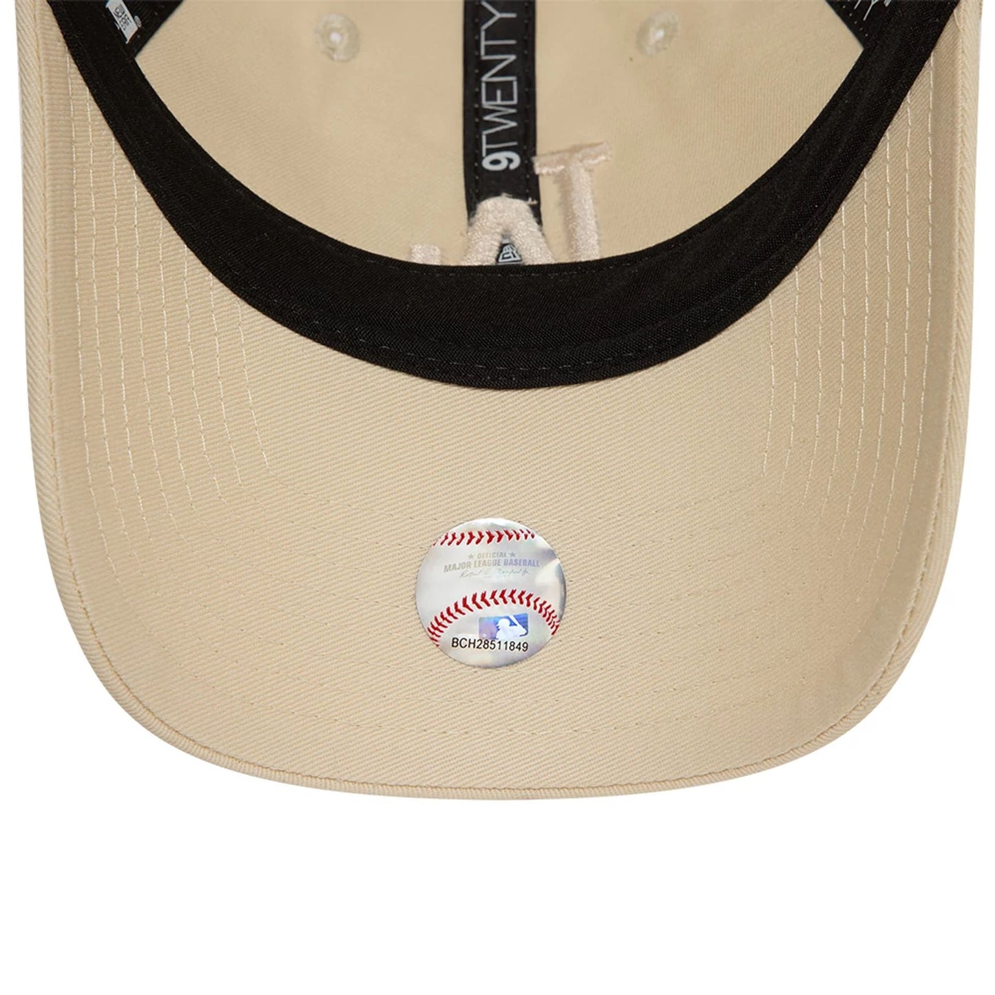 This is a LA Dodgers League Essential Stone 9TWENTY Adjustable Cap 2