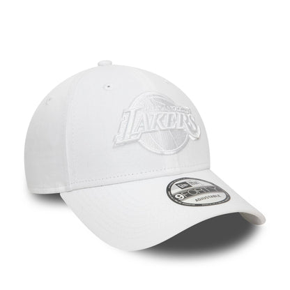 This is a LA Lakers NBA Essential White 9FORTY Adjustable Cap 4