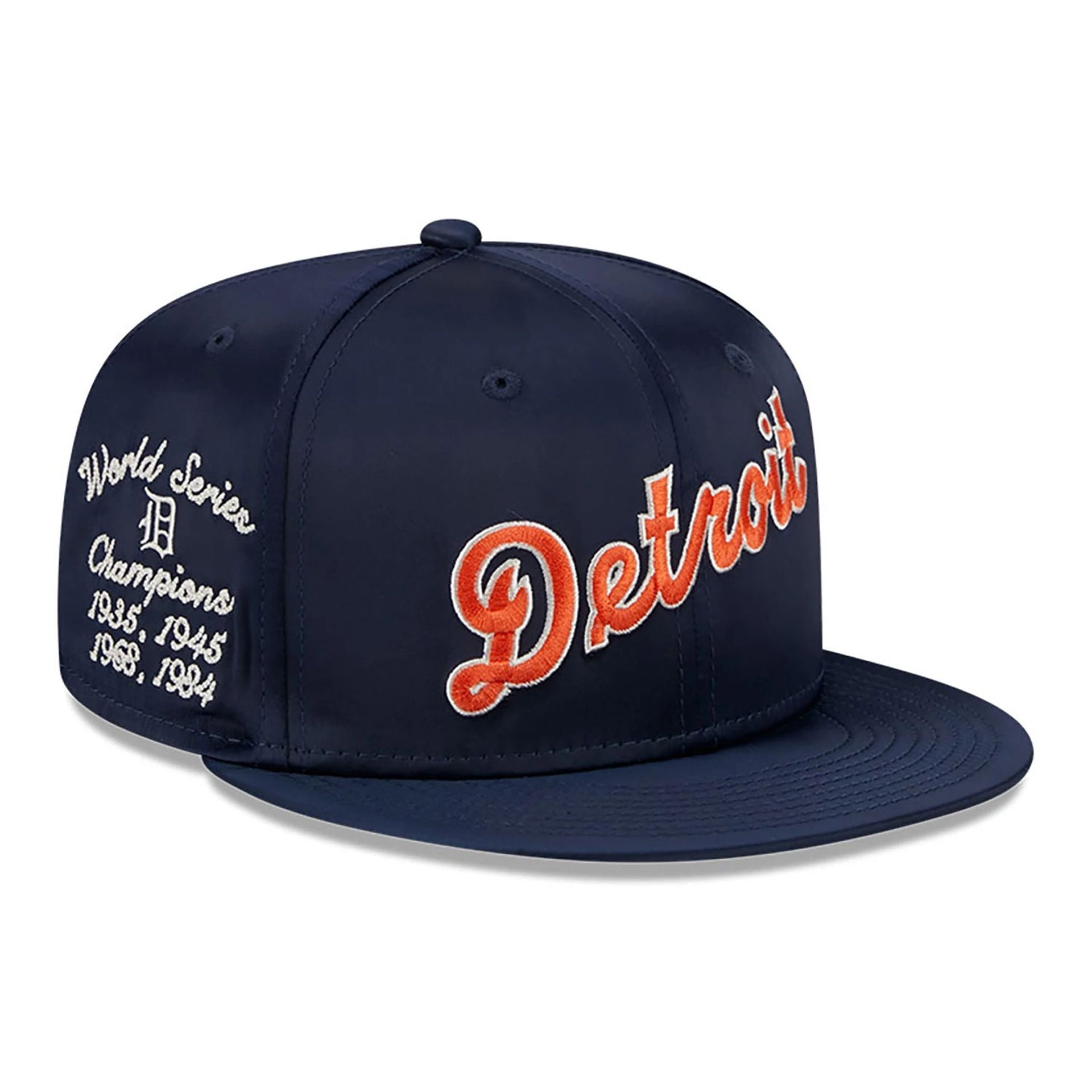 This is a Detroit Tigers Satin Script Navy 9FIFTY Snapback Cap 1