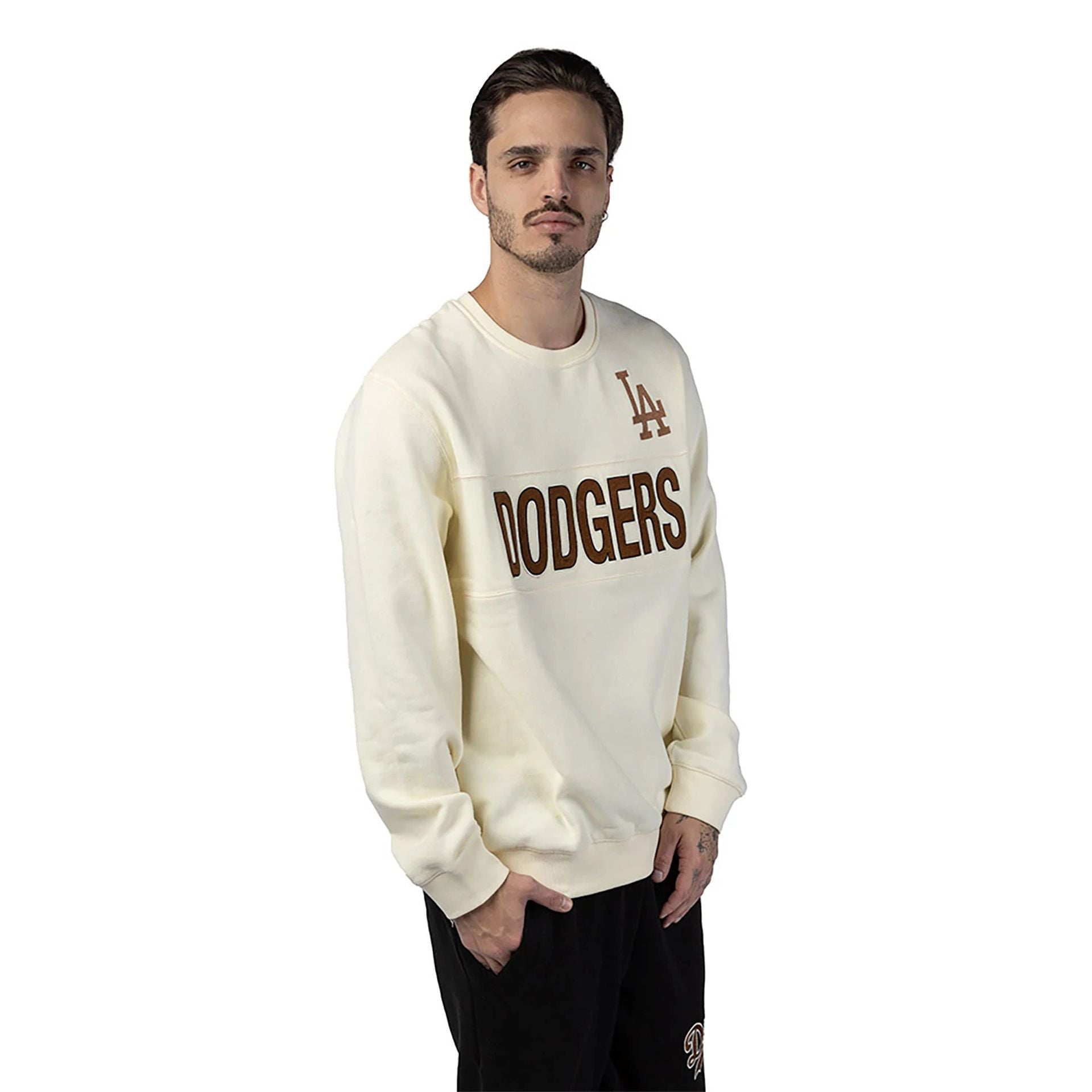 The Male model is wearing LA Dodgers MLB Cord White Crew Neck Sweatshirt 4