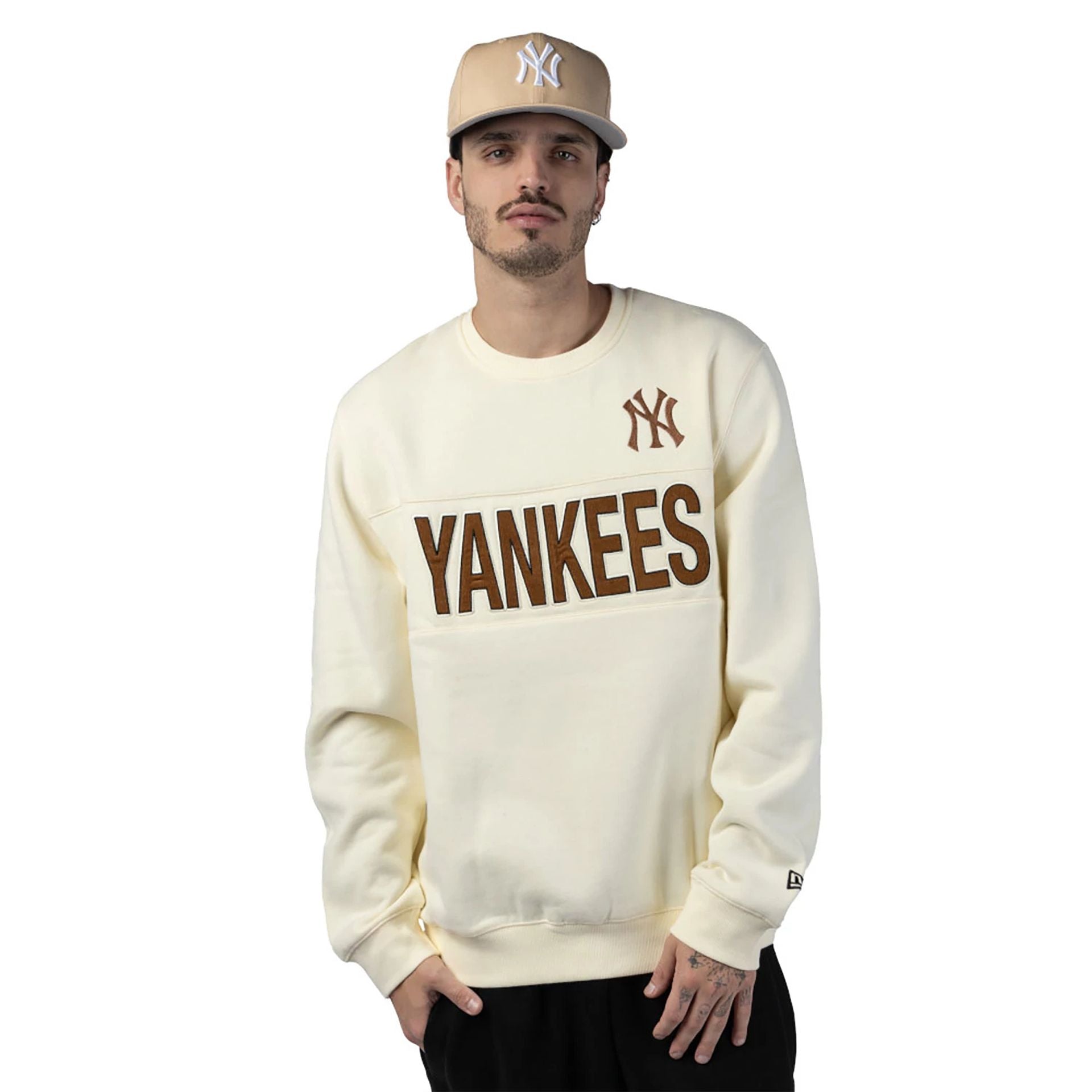 The Male model is wearing New York Yankees MLB Cord White Crew Neck Sweatshirt 1