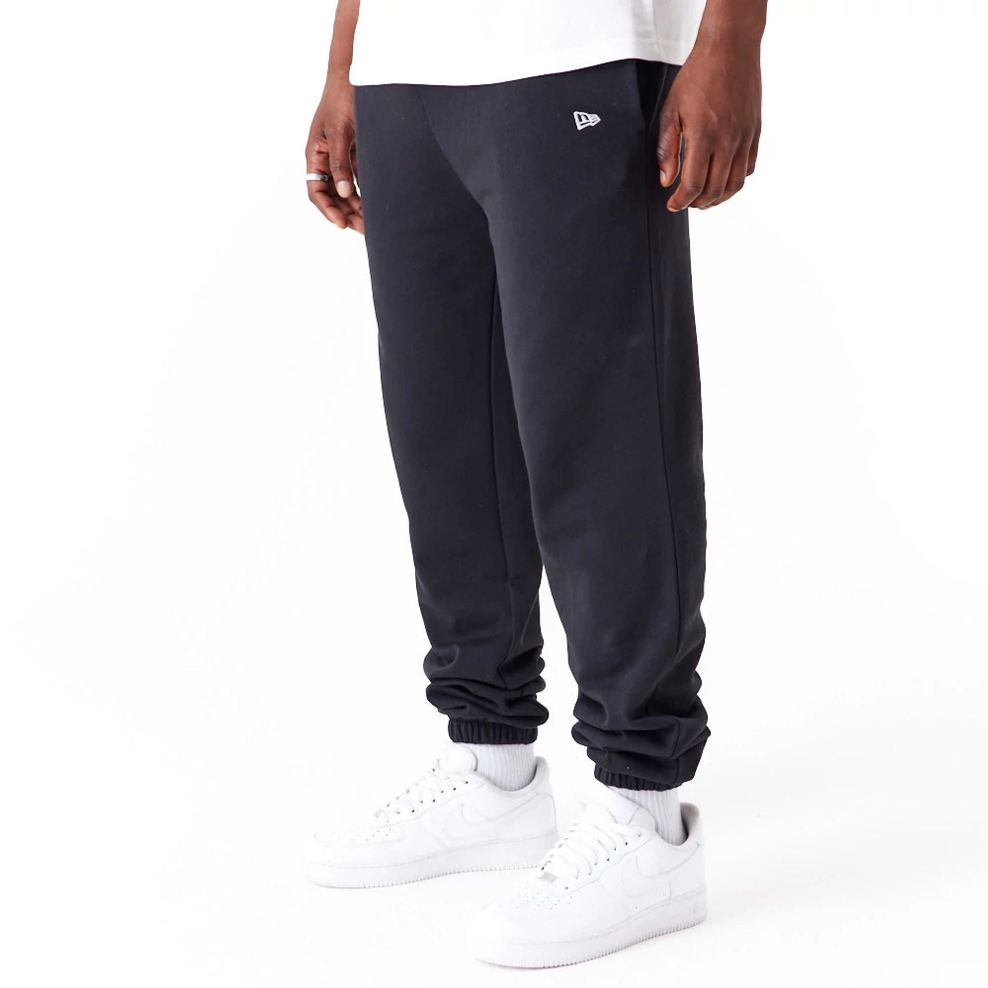 The Male model is wearing Detroit Tigers League Essential Black Joggers 7