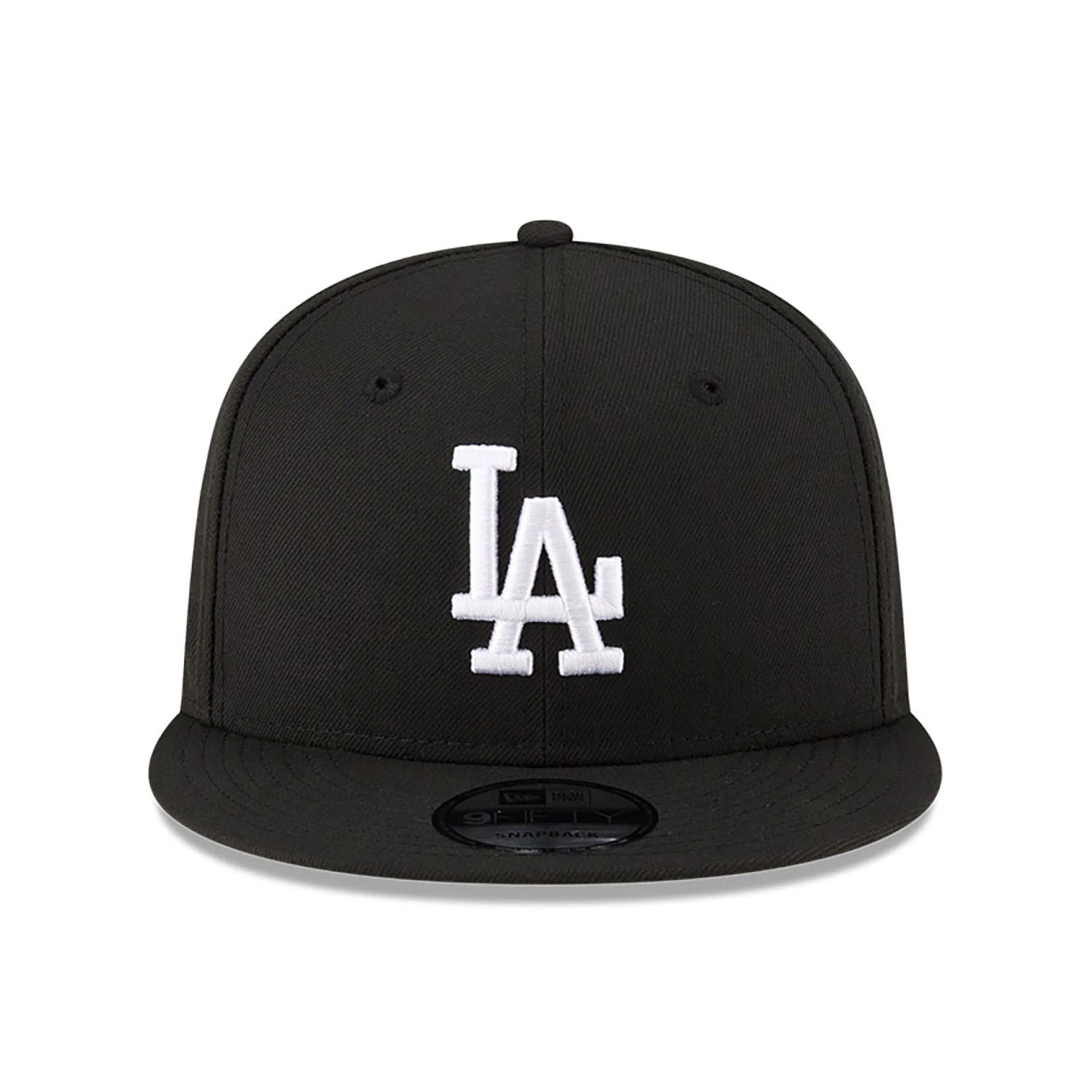 This is a LA Dodgers Chain Stitch Black 9FIFTY Snapback Cap 4