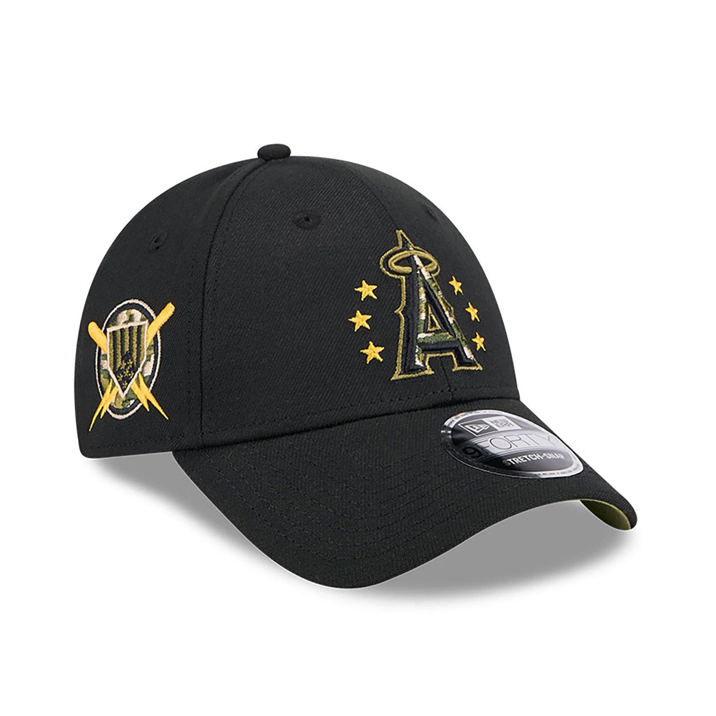 This is a LA Angels MLB Armed Forces Day 2024 Black 9FORTY Stretch Snap Cap 1