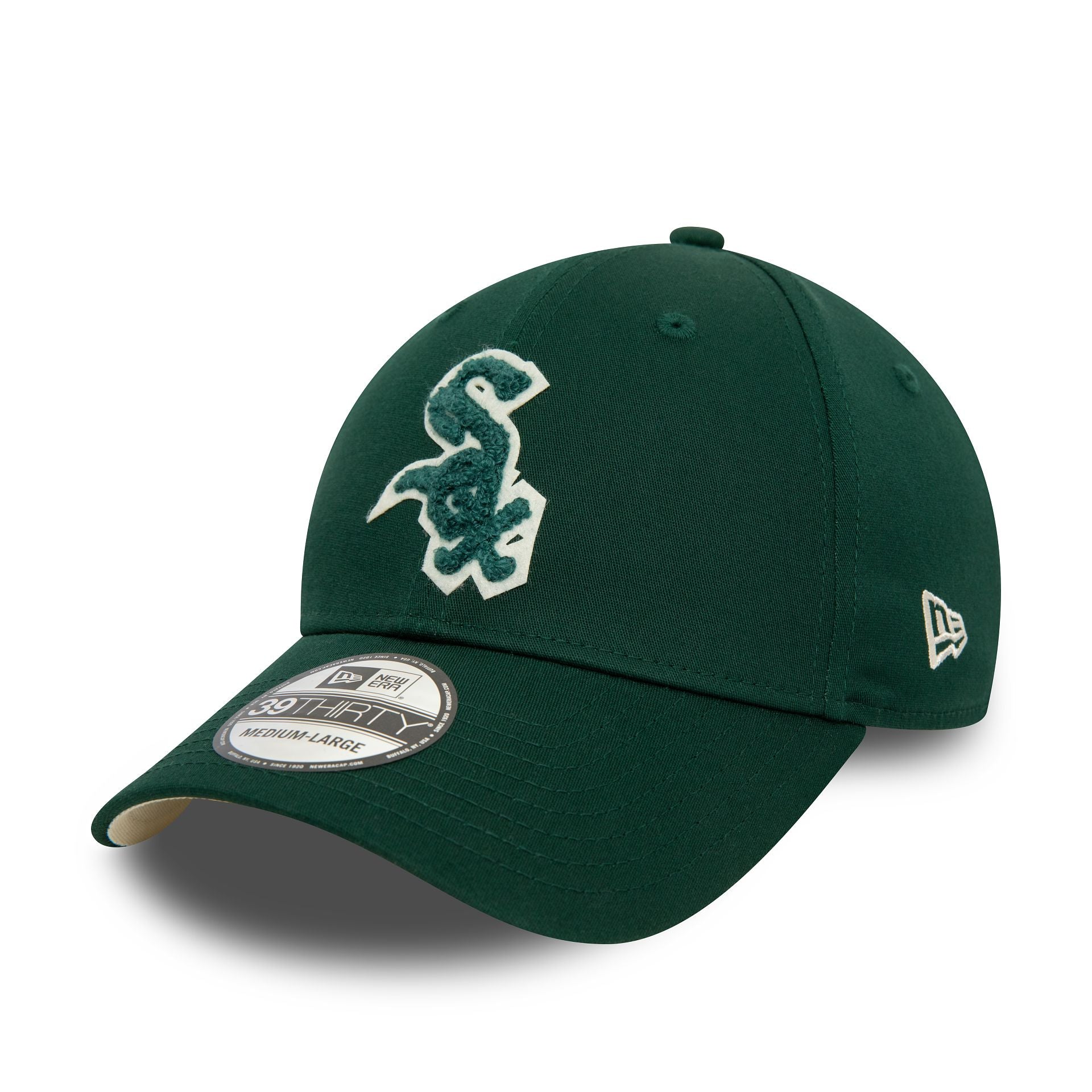 This is a Chicago White Sox Team Logo Boucle Dark Green 39THIRTY Stretch Fit Cap 1