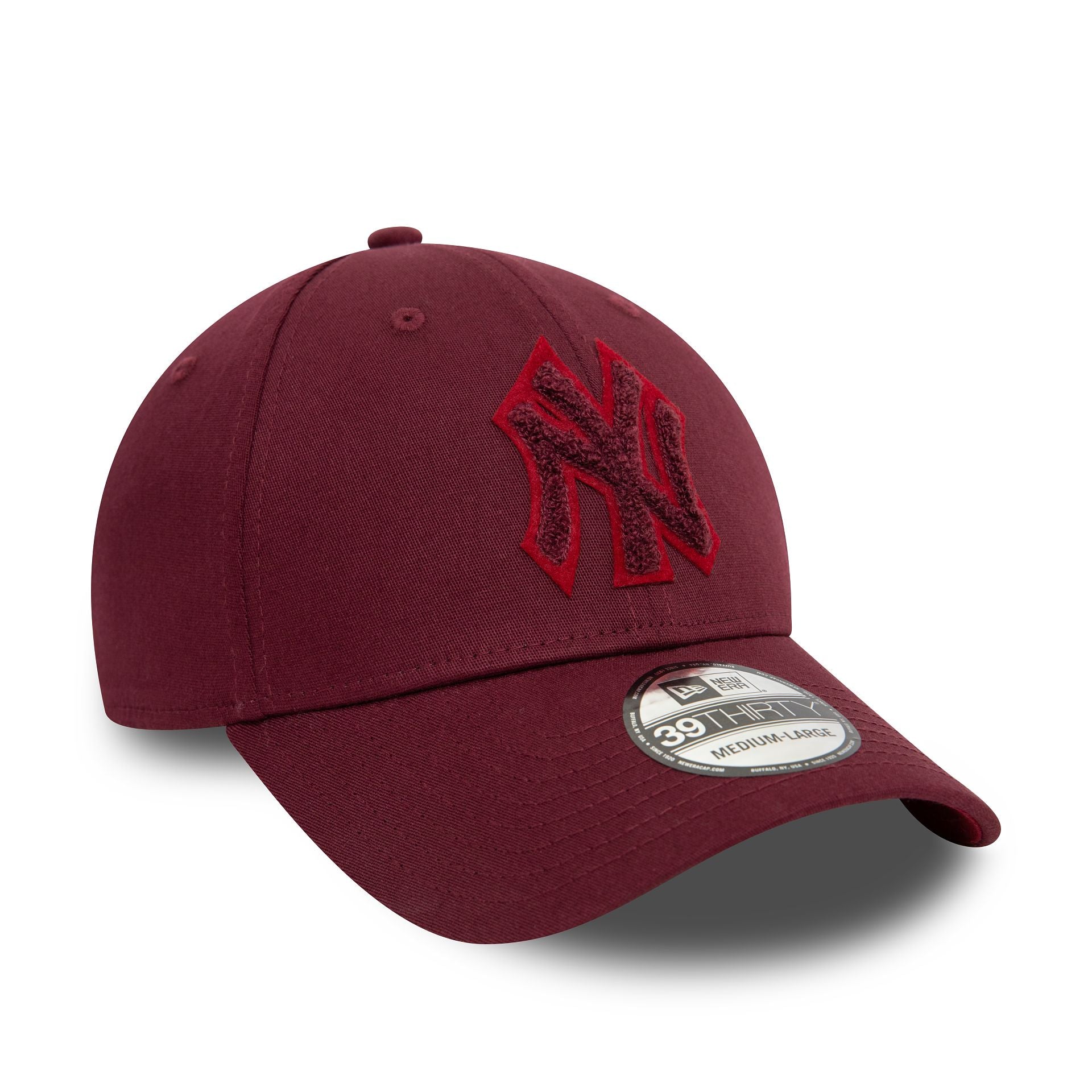 This is a New York Yankees Team Logo Boucle Dark Red 39THIRTY Stretch Fit Cap 3