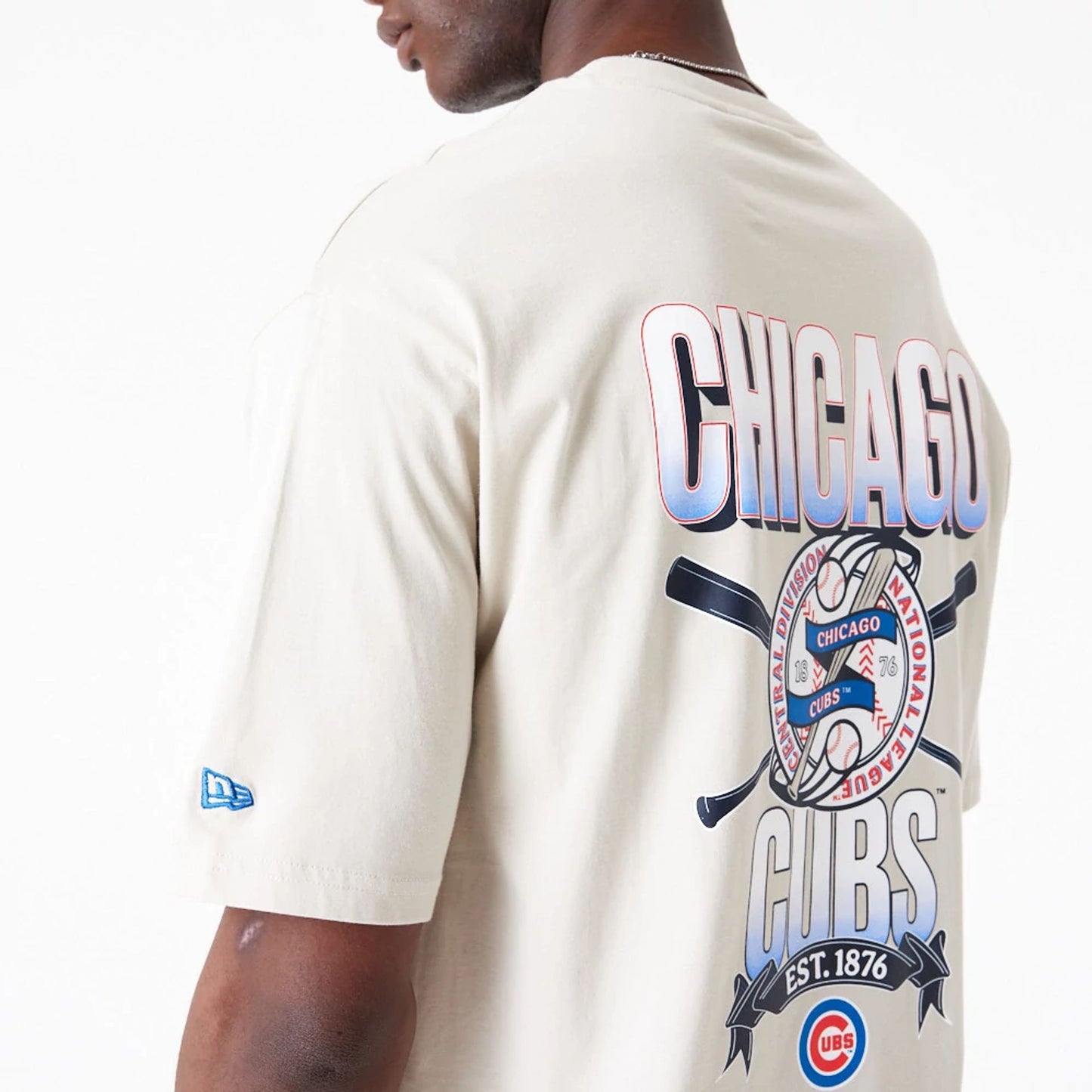 The Male model is wearing Chicago Cubs Baseball Oversized Graphic Stone T-Shirt 4