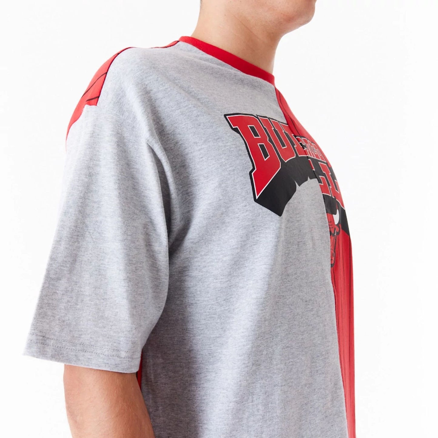 The Male model is wearing Chicago Bulls NBA Half Pinstripe Red Oversized T-Shirt 5