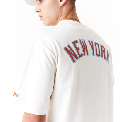 The Male model is wearing New York Yankees World Series White Oversized T-Shirt 7