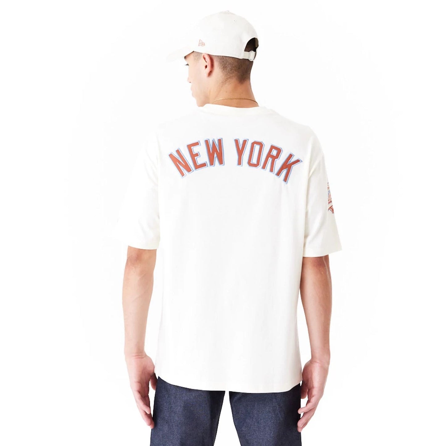 The Male model is wearing New York Yankees World Series White Oversized T-Shirt 3