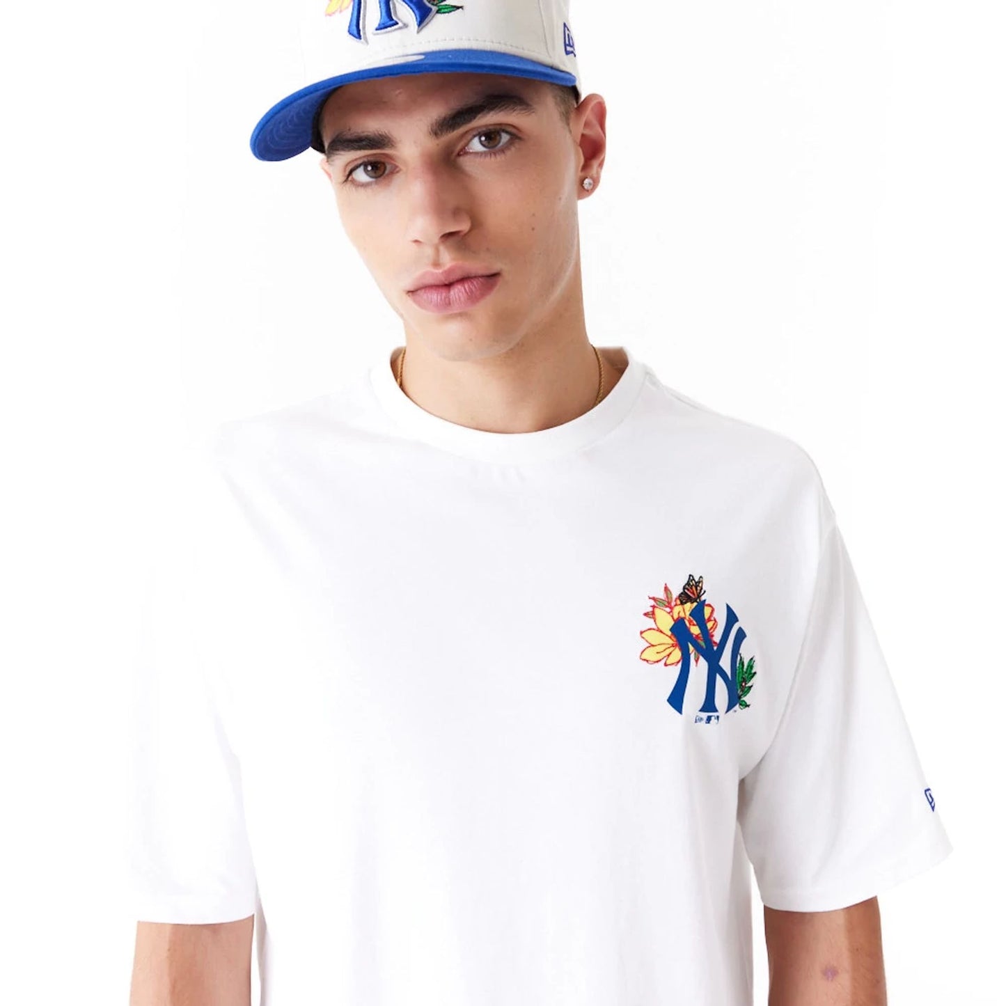 The Male model is wearing New York Yankees MLB Floral Graphic White Oversized T-Shirt 5