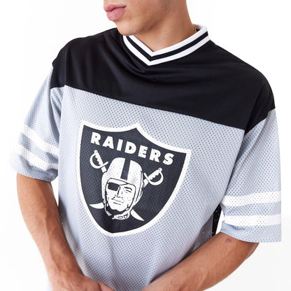 The Male model is wearing Las Vegas Raiders NFL Wordmark Graphic Grey T-Shirt 5