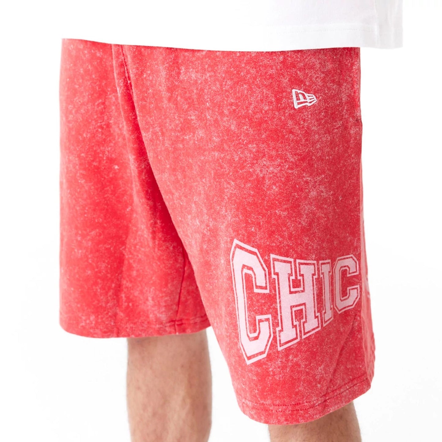 The Male model is wearing Chicago Bulls NBA Washed Red Shorts 5