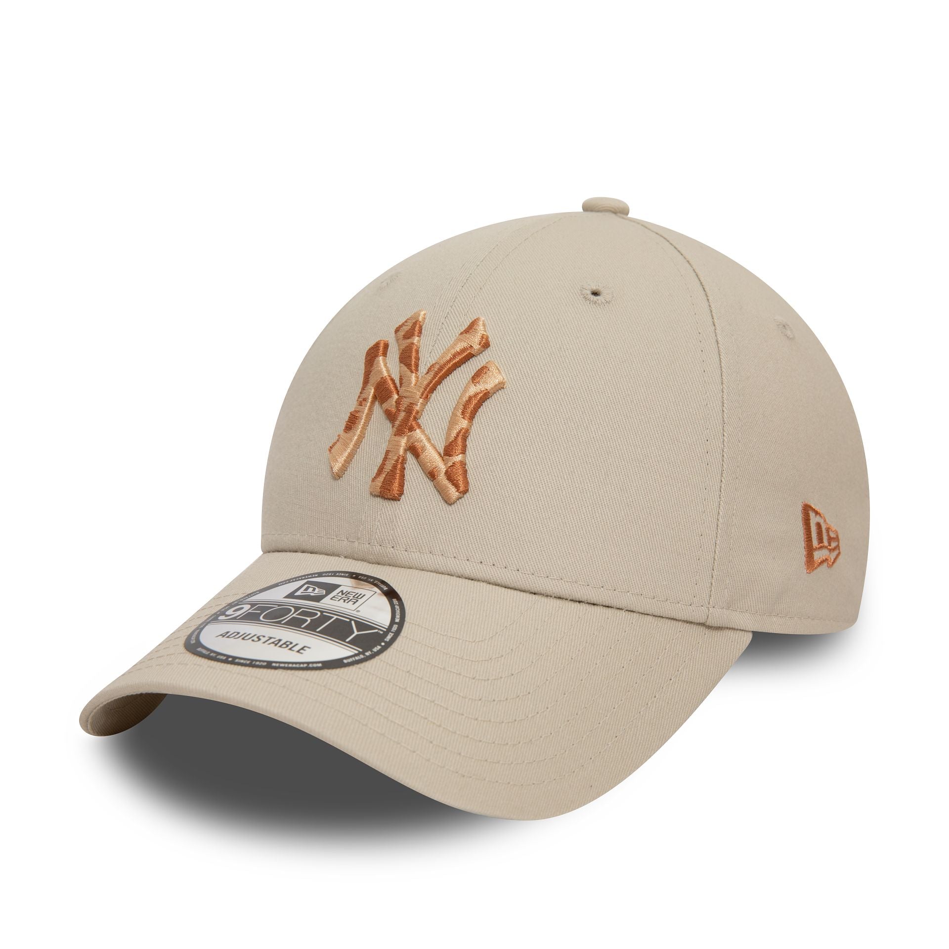 This is a New York Yankees Animal Infill Light Beige 9FORTY Adjustable Cap 1